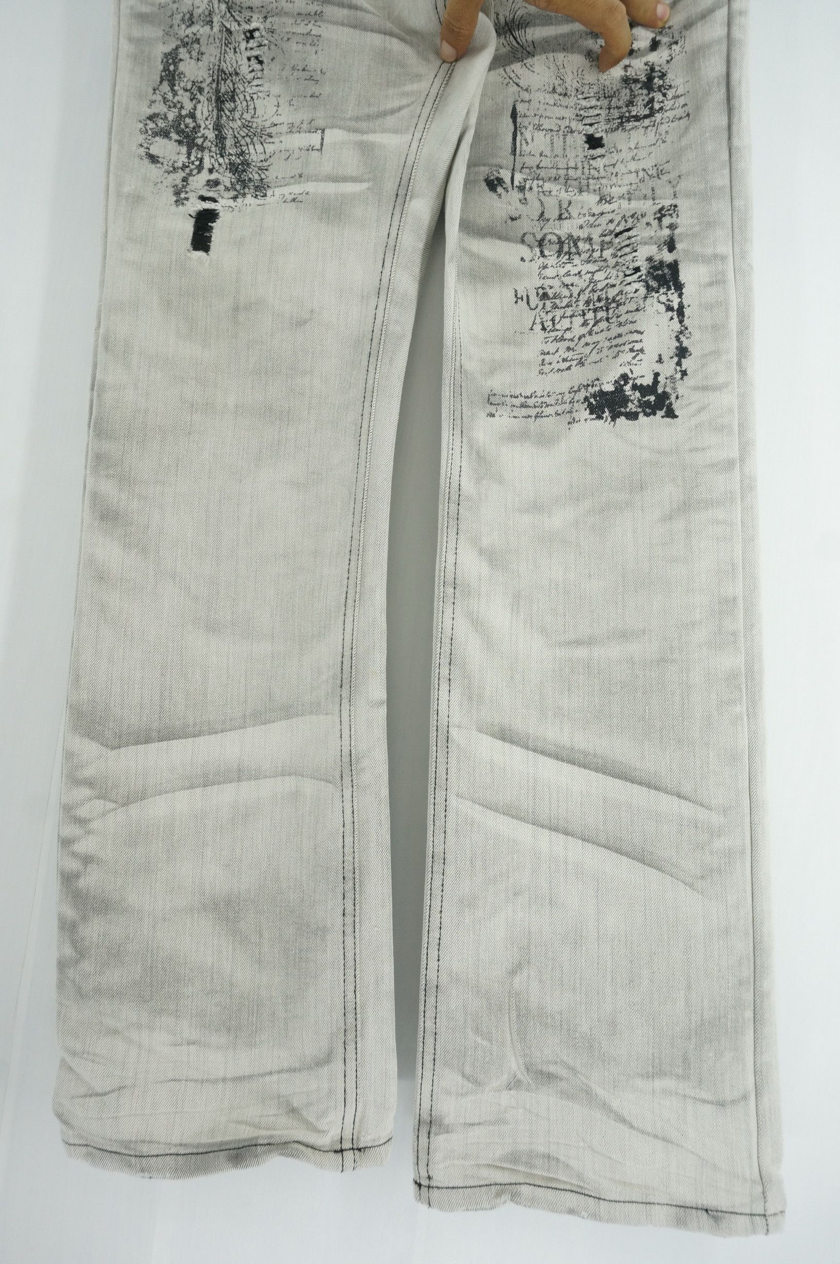 Japanese Brand Vintage! IN THE ATTIC Distressed Worn Low Rise Jeans Size US 31 - 13 Thumbnail