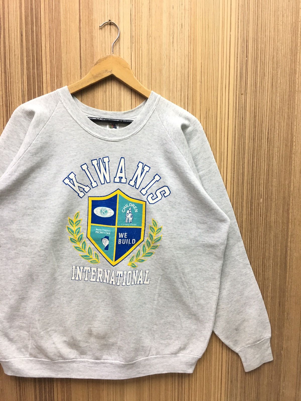 Fruit Of The Loom × Japanese Brand Vintage 90s Kiwanis international Sweatshirt Size US L / EU 52-54 / 3 - 5 Thumbnail