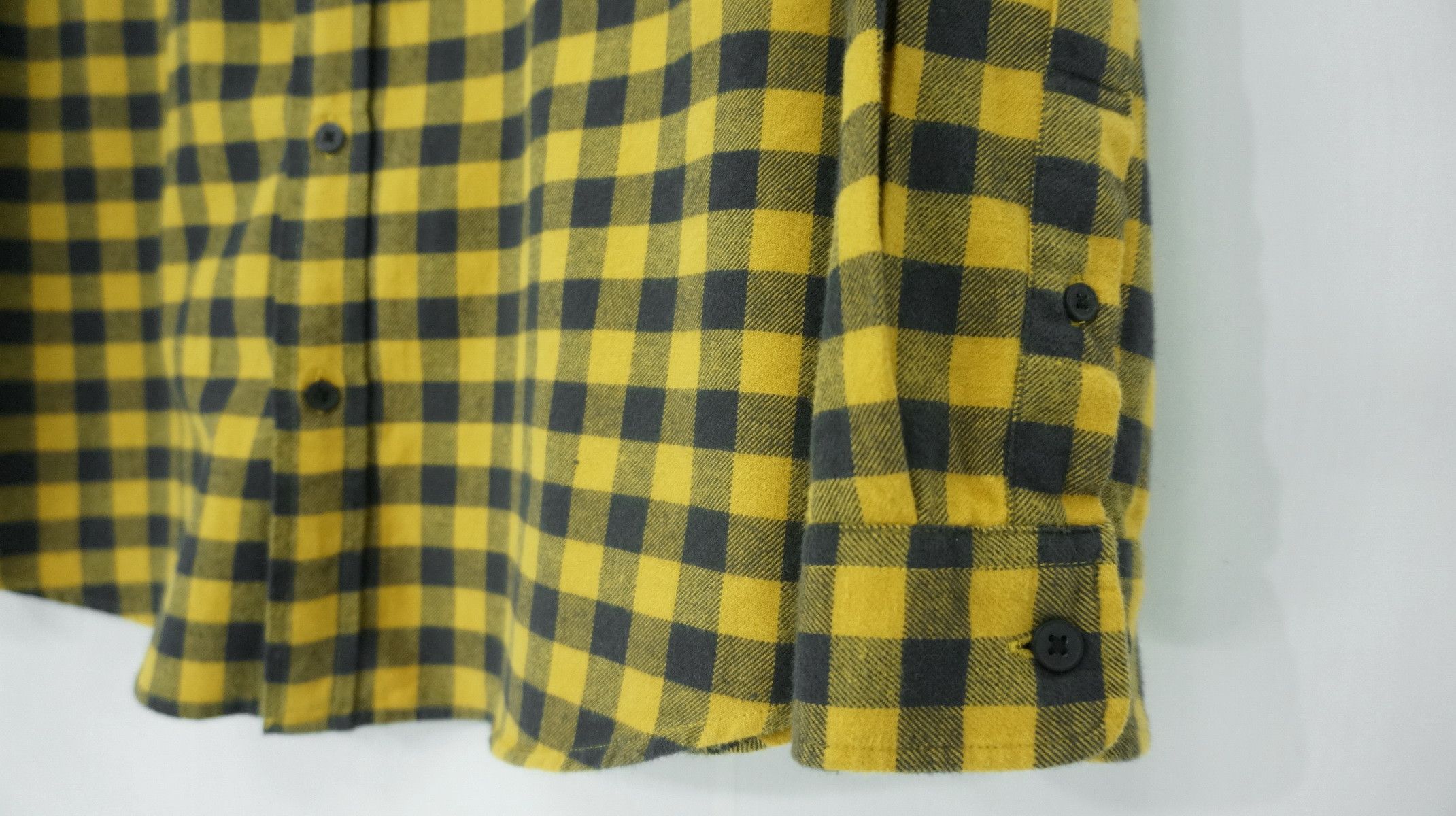 Flannel GU Plaid Check Flannel Long Sleve Button Ups Size US L / EU 52-54 / 3 - 8 Thumbnail