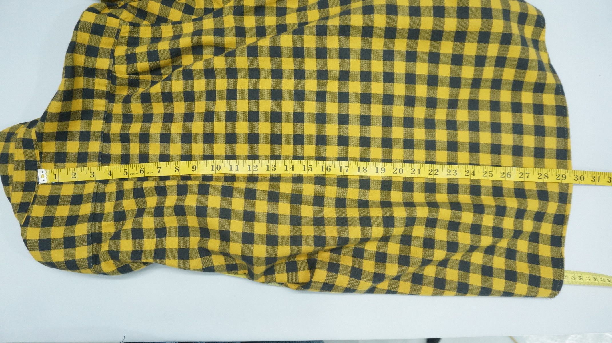 Flannel GU Plaid Check Flannel Long Sleve Button Ups Size US L / EU 52-54 / 3 - 11 Thumbnail