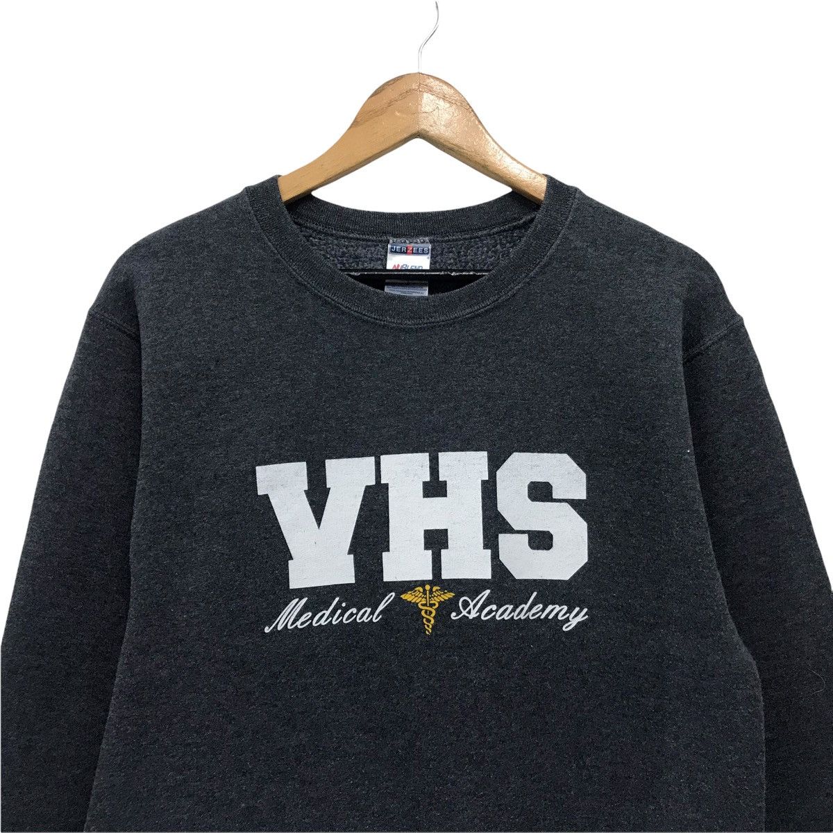 Vintage VHS Medical Academy Big Logo Sweatshirt Size US S / EU 44-46 / 1 - 2 Thumbnail