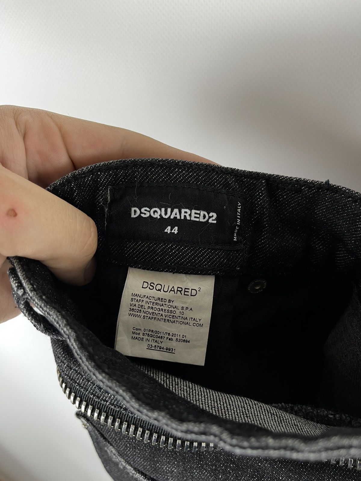 Dsquared2 Dsquared2 d2 denim cropped pants distressed jeans Size US 30 / EU 46 - 11 Thumbnail
