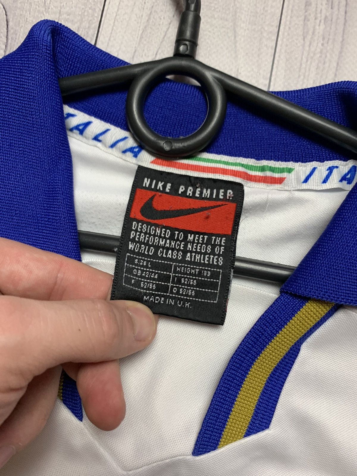 Nike × Vintage Vintage soccer jersey Nike Italy size M/L Size US M / EU 48-50 / 2 - 5 Thumbnail