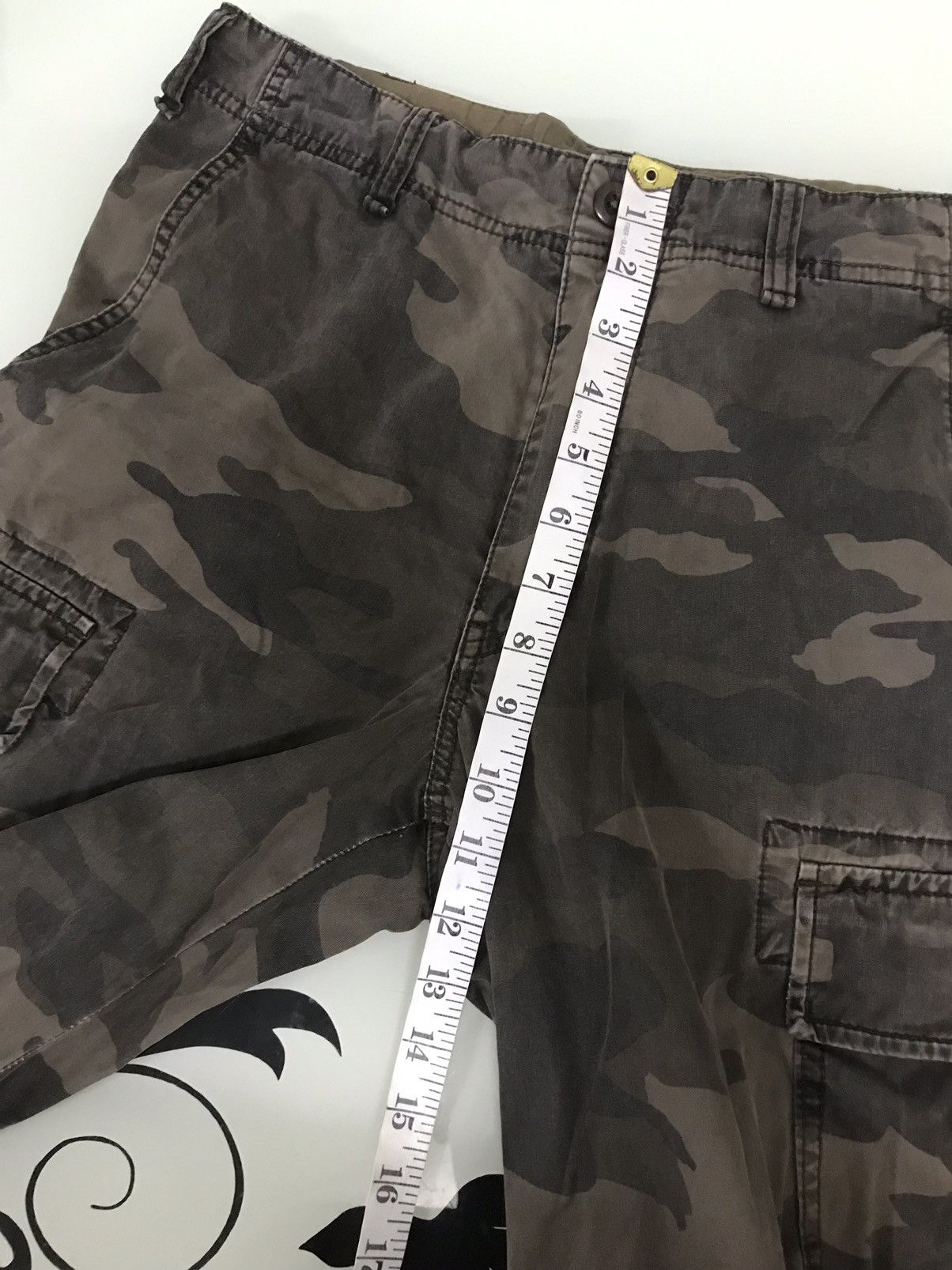 Japanese Brand Vintage Uniqlo Camo Army Green Straight Cut Cargo Pants Size US 31 - 17 Thumbnail