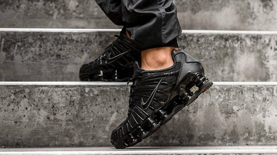 Nike shox tl black on feet best sale