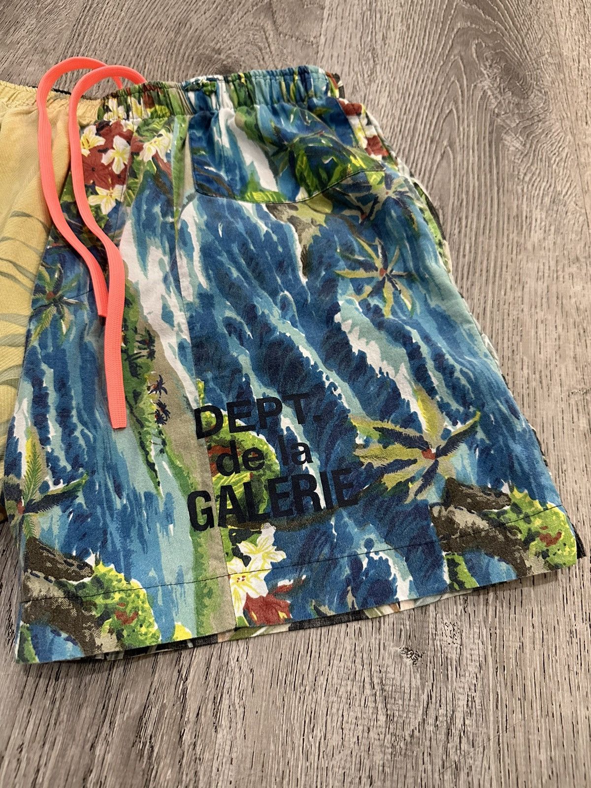 Gallery Dept. Gallery Dept Zuma Vacation Shorts Size US 32 / EU 48 - 6 Thumbnail