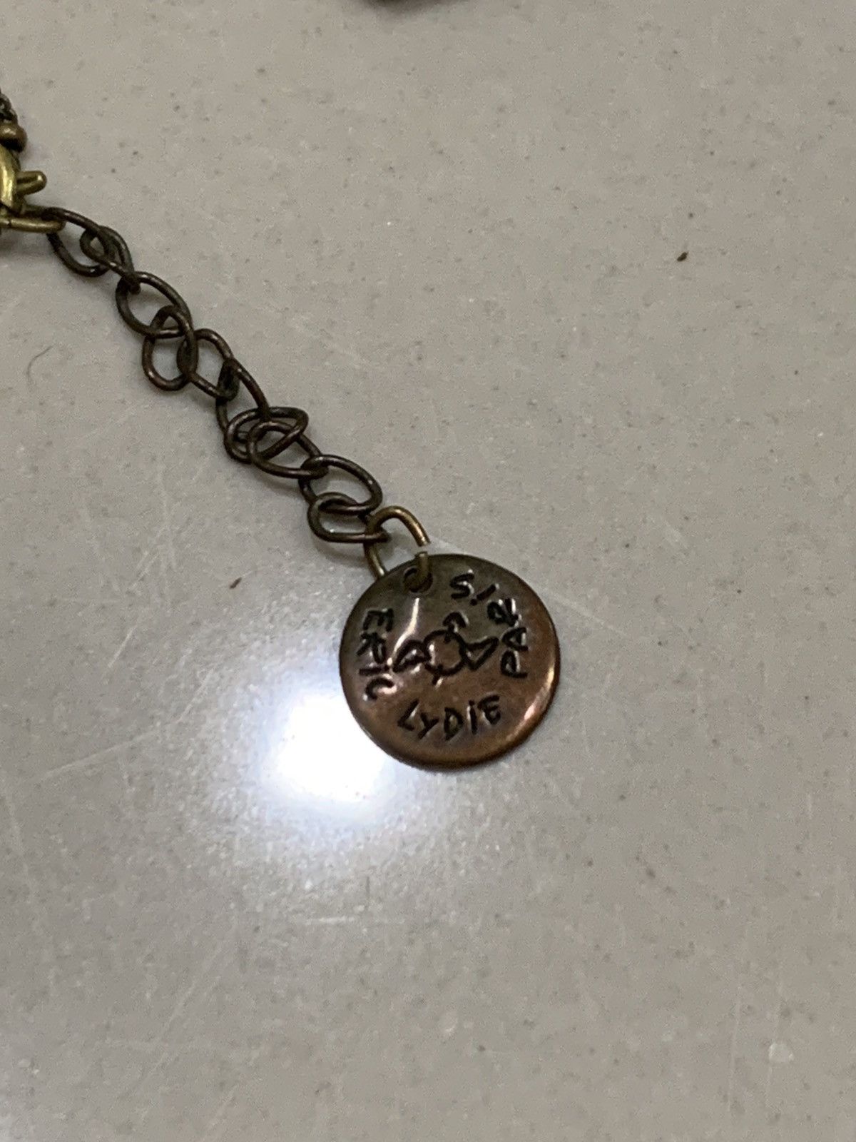Designer × Jewelry VINTAGE ERIC & LYDIE PARIS OLD HANDCUFF KEY NECKLACE Size ONE SIZE - 5 Thumbnail