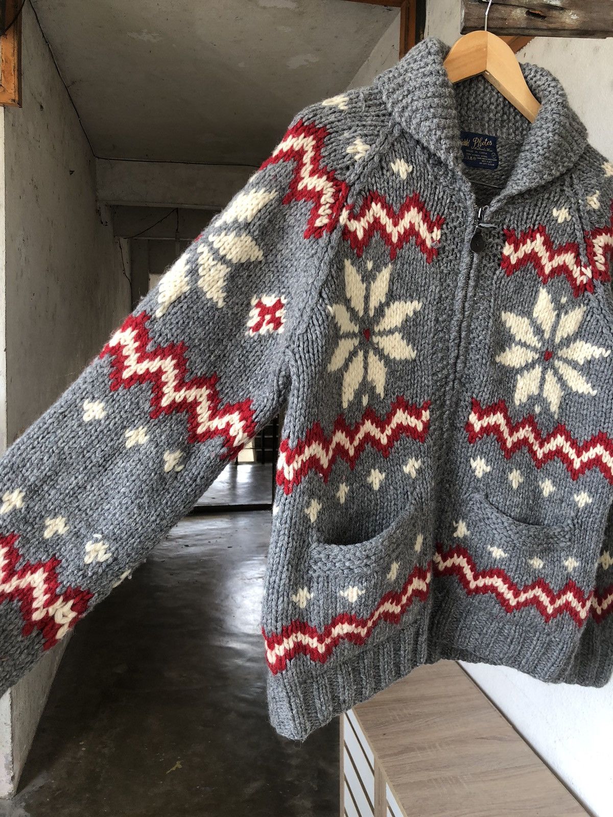 Japanese Brand Vintage Photos Authentic Wear Knit Virgin Wool Winter Jacket Size US M / EU 48-50 / 2 - 7 Thumbnail