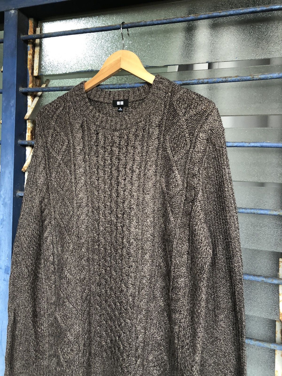 Uniqlo Vintage Uniqlo Knit Gaudy Minimalist Sweater Size US XL / EU 56 / 4 - 5 Thumbnail