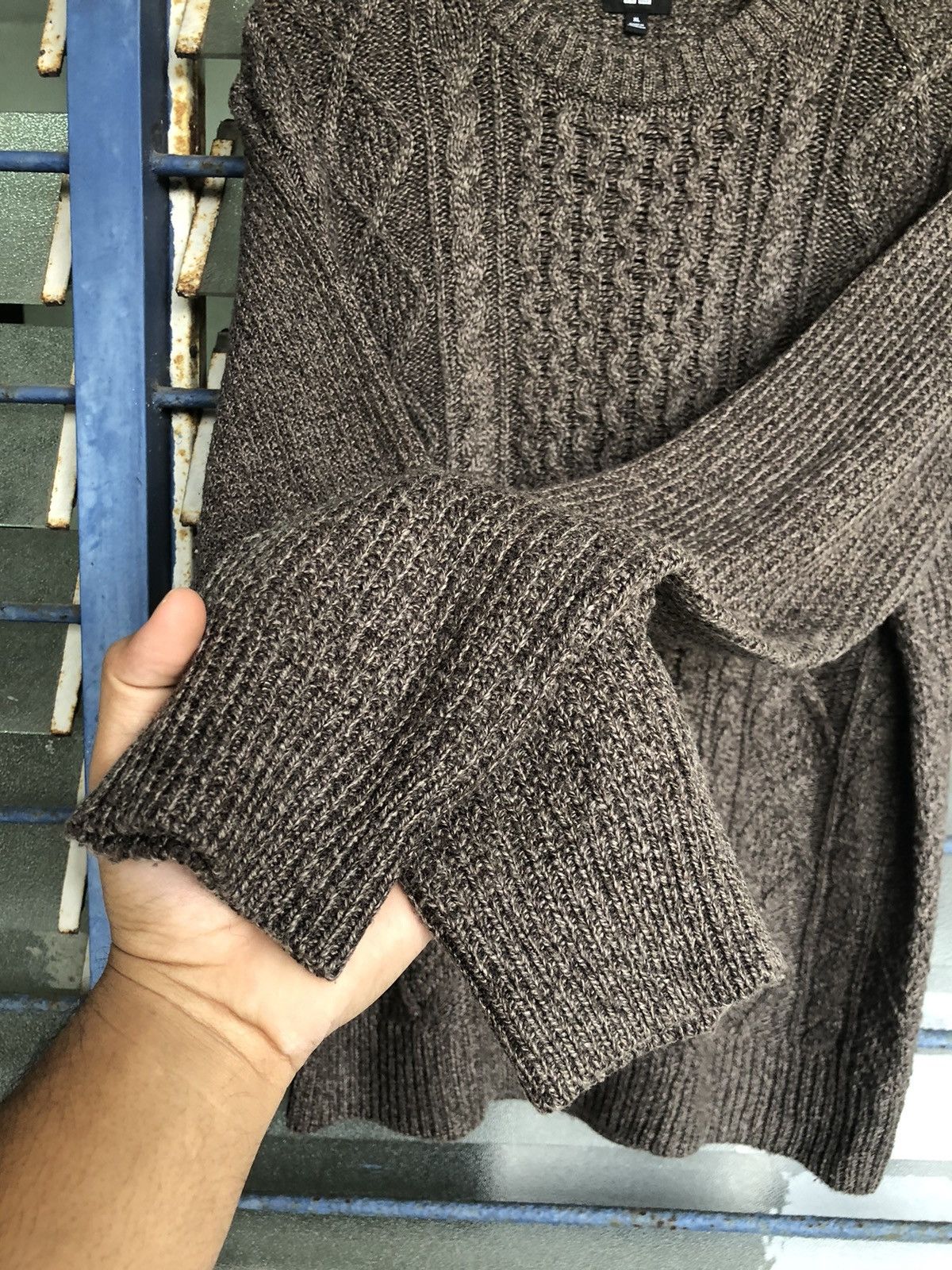 Uniqlo Vintage Uniqlo Knit Gaudy Minimalist Sweater Size US XL / EU 56 / 4 - 7 Thumbnail