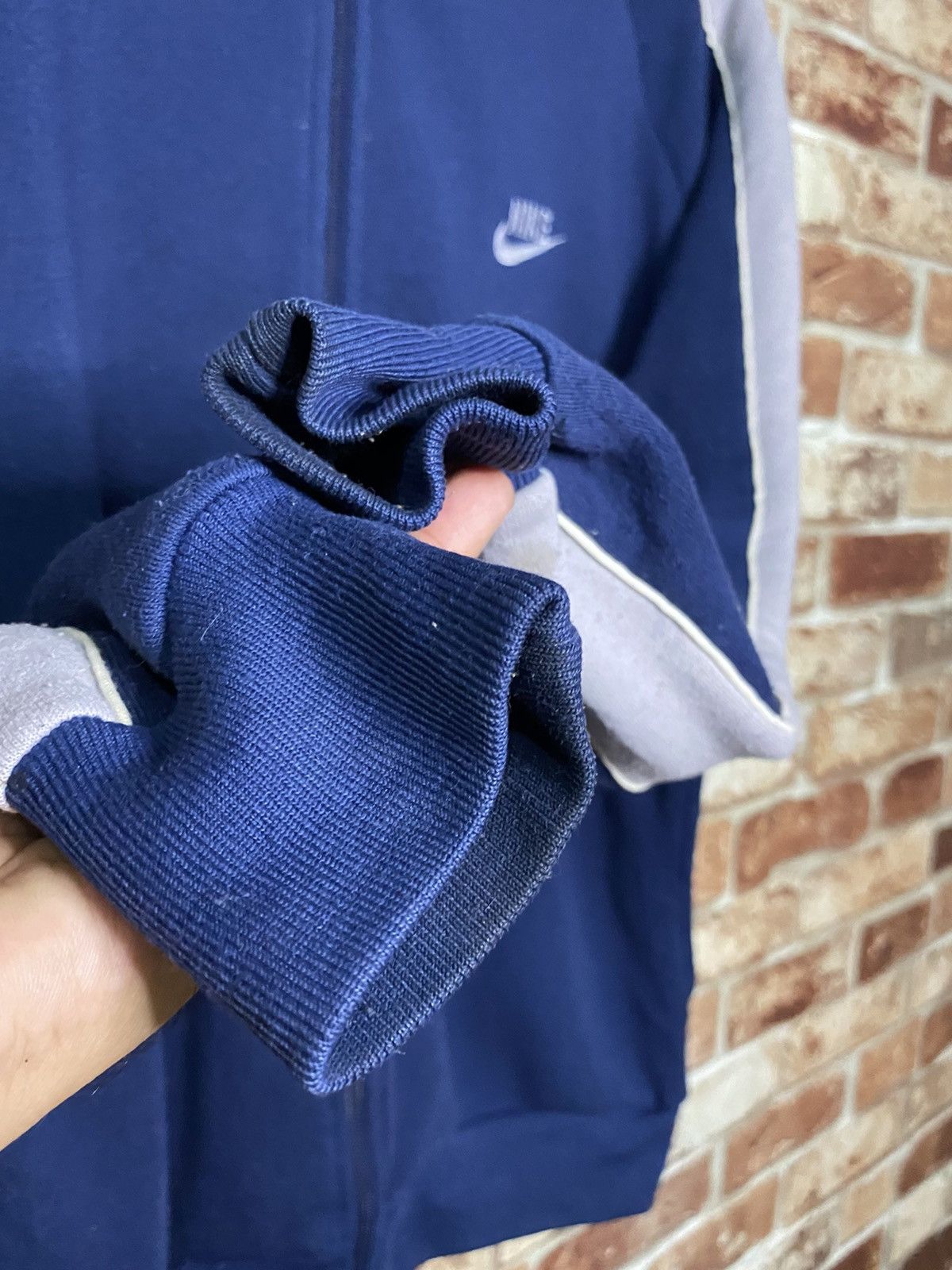 Nike × Vintage VINTAGE NIKE SWEATER FULL ZIPPER SMALL LOGO EMBROIDERED Size US L / EU 52-54 / 3 - 8 Thumbnail