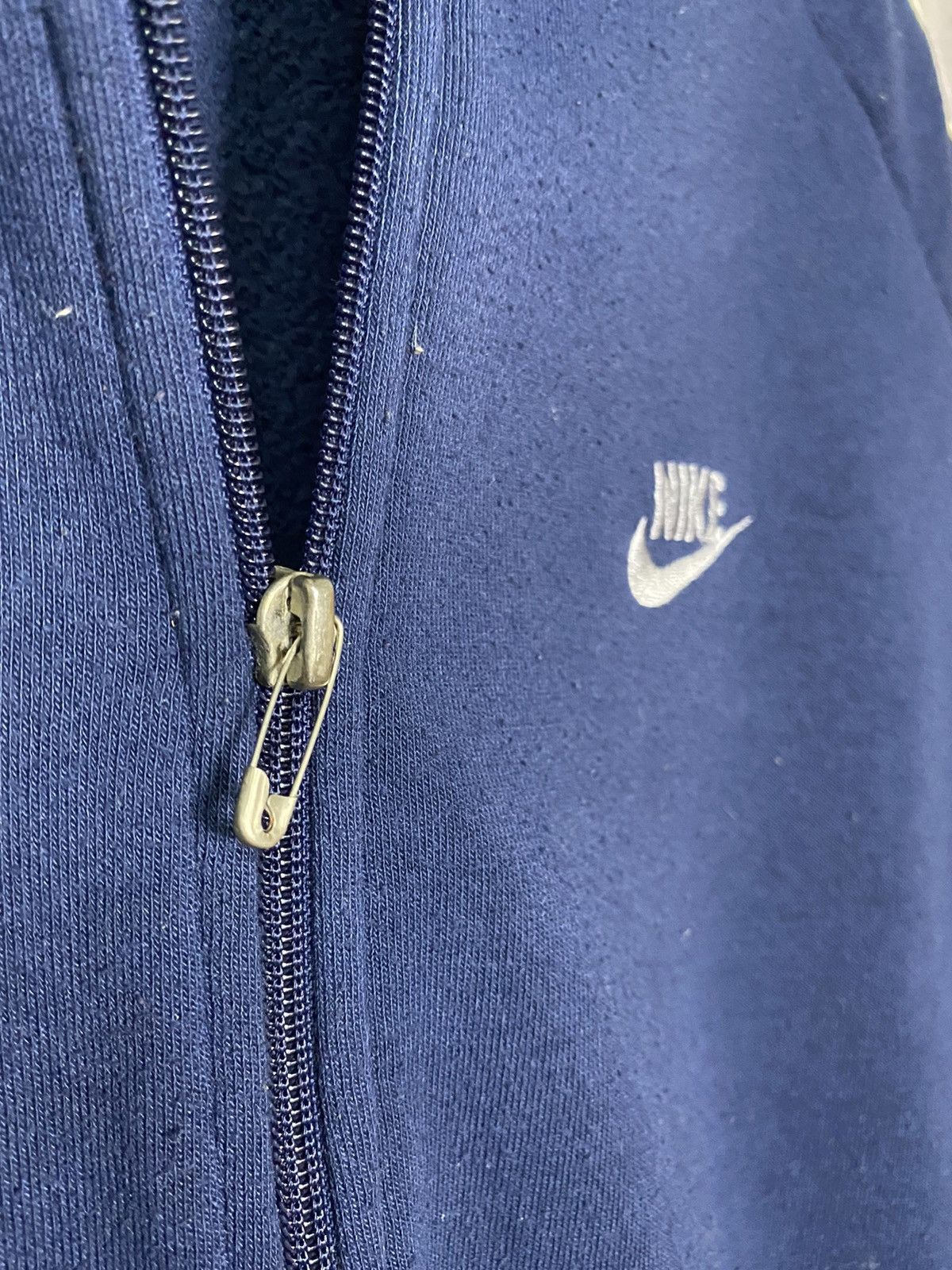 Nike × Vintage VINTAGE NIKE SWEATER FULL ZIPPER SMALL LOGO EMBROIDERED Size US L / EU 52-54 / 3 - 9 Thumbnail