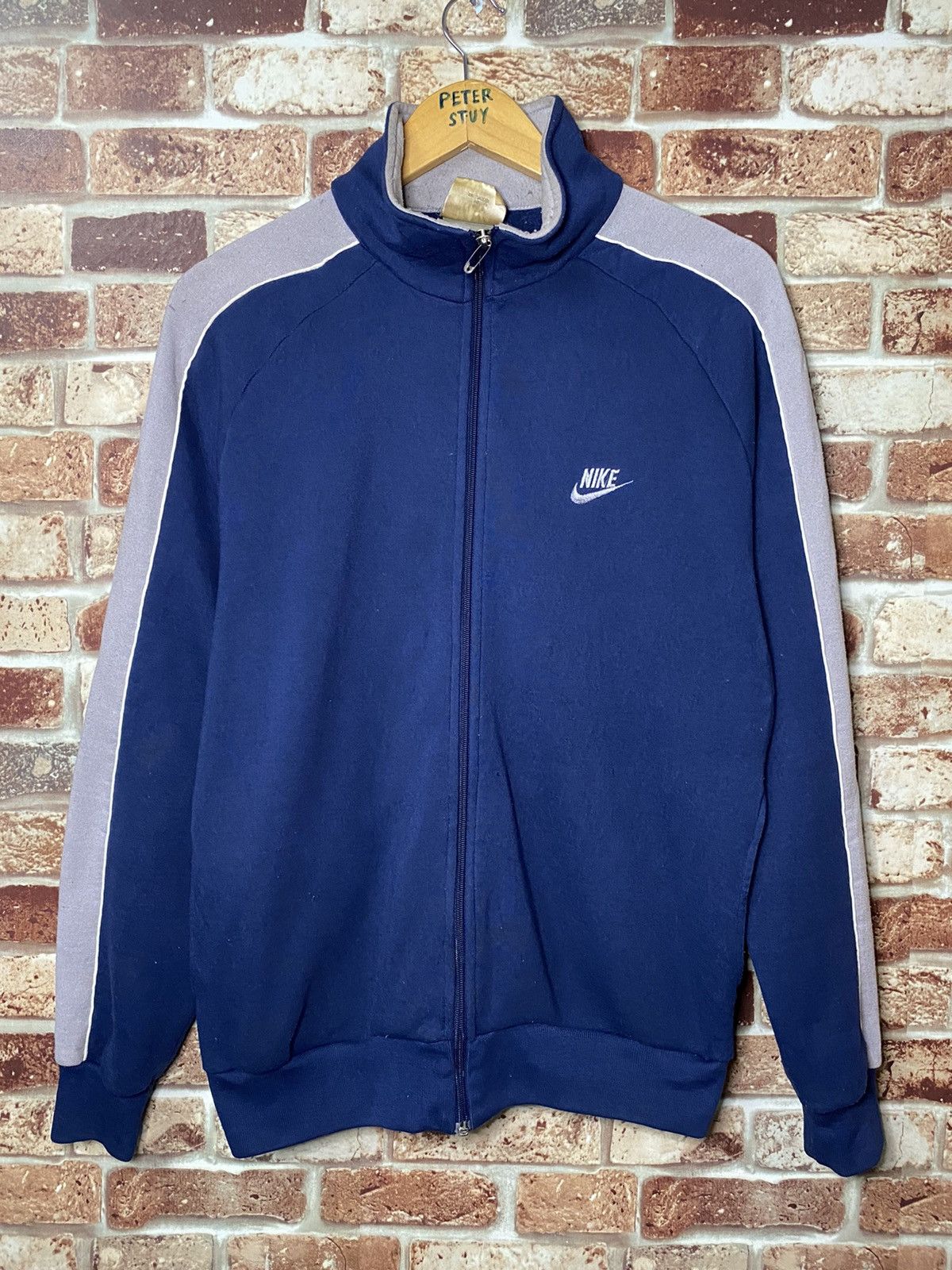 Nike × Vintage VINTAGE NIKE SWEATER FULL ZIPPER SMALL LOGO EMBROIDERED Size US L / EU 52-54 / 3 - 1 Thumbnail