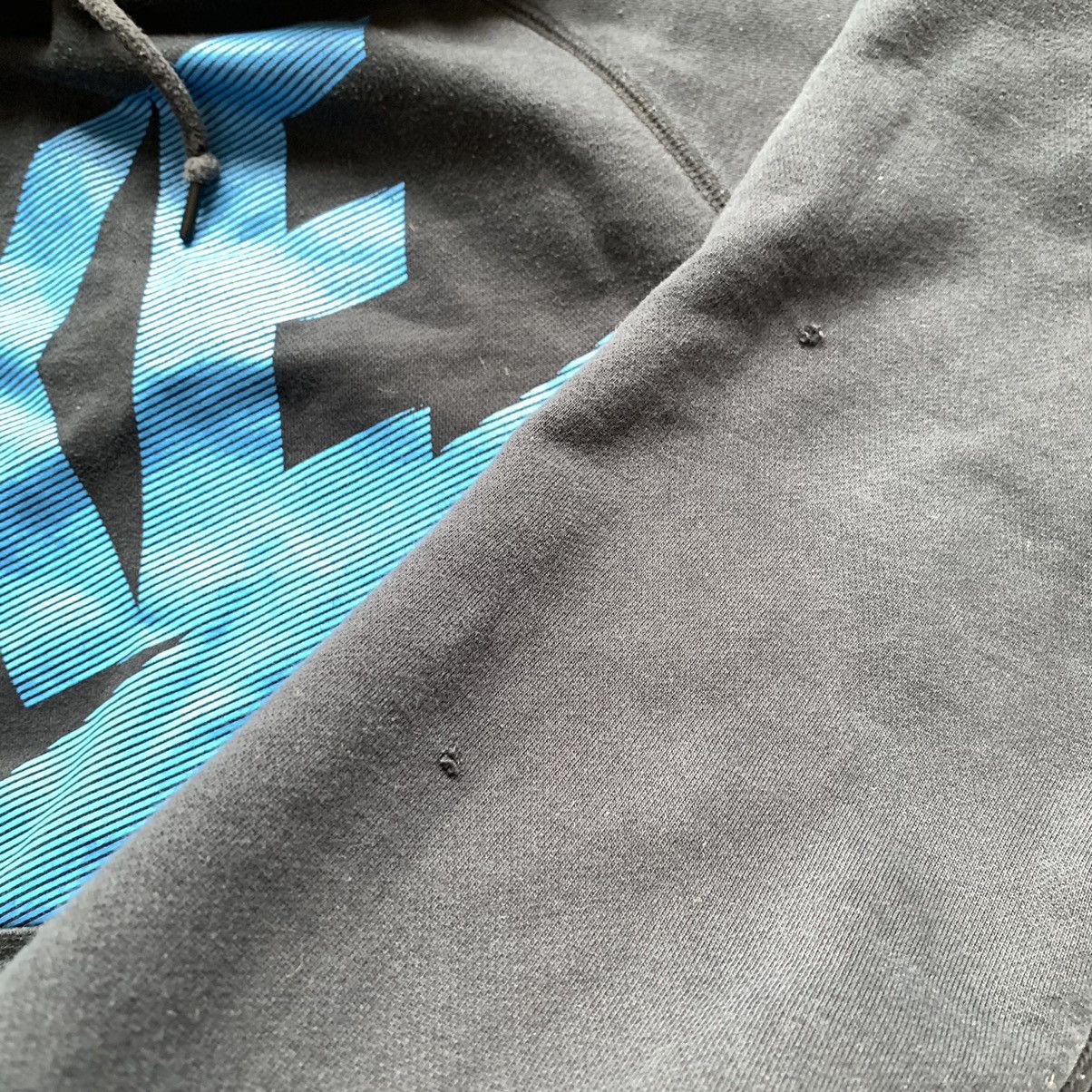 Nike Vintage 2000s Nike Big Swoosh Graphic Pullover Hoodie XL Size US XL / EU 56 / 4 - 3 Thumbnail