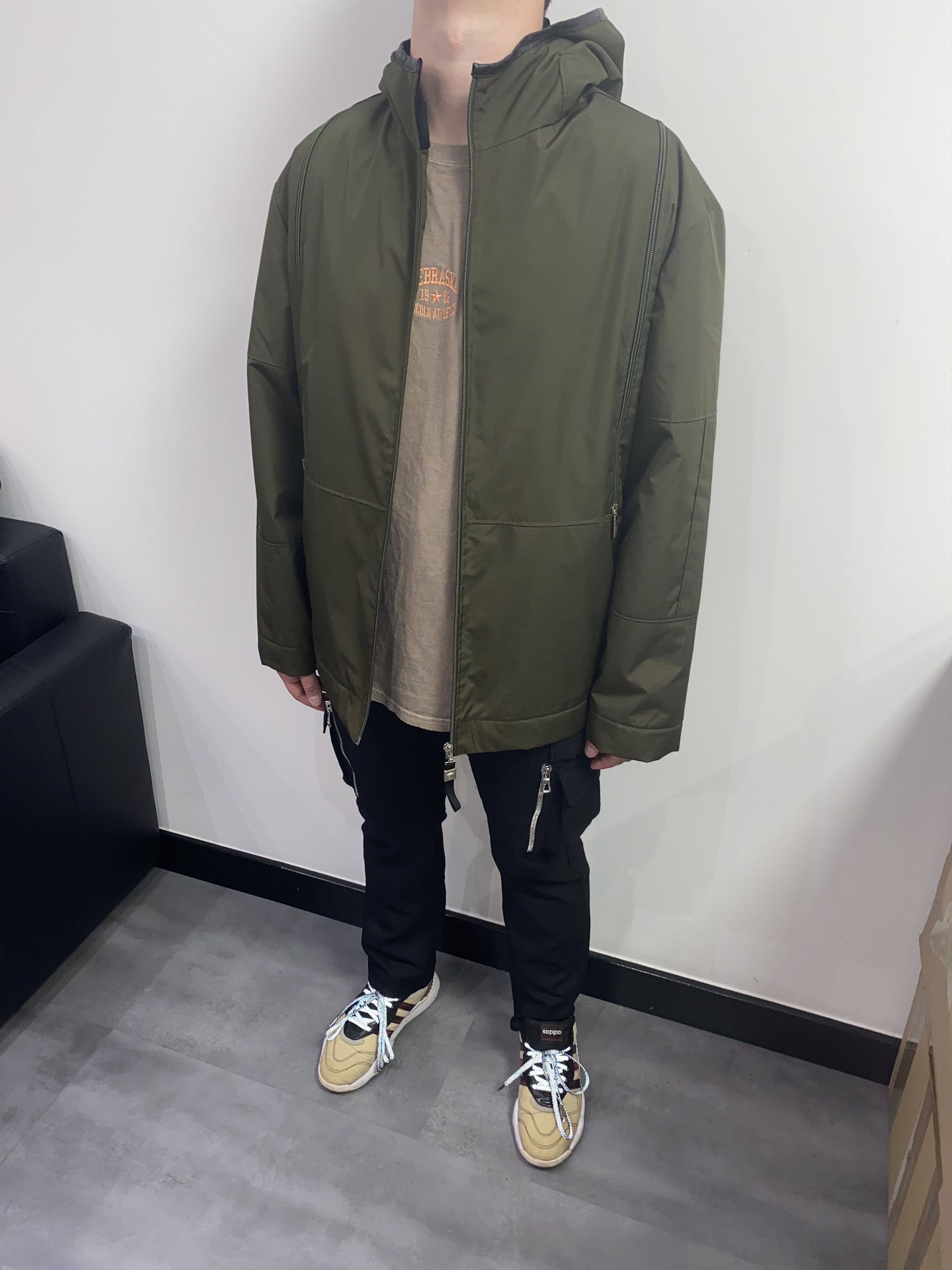 Versace Versace Technical Military Green Tactical Light Jacket Size US XL / EU 56 / 4 - 3 Thumbnail