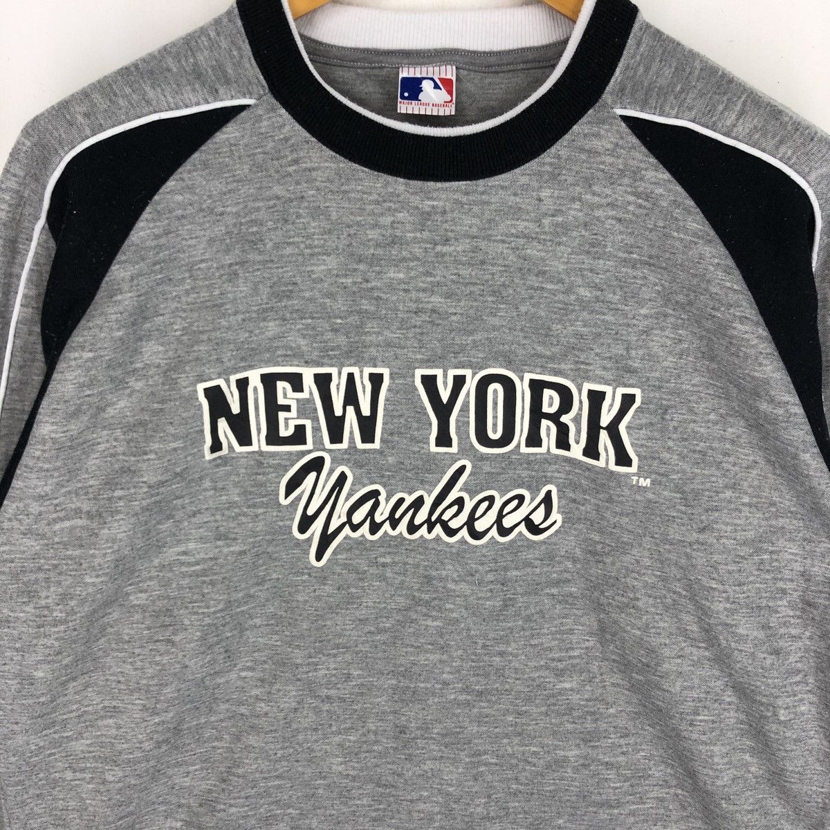 MLB NEW YORK YANKEES by Silver Ox Crew Neck Sweatshirt #2579-91 Size US M / EU 48-50 / 2 - 2 Thumbnail
