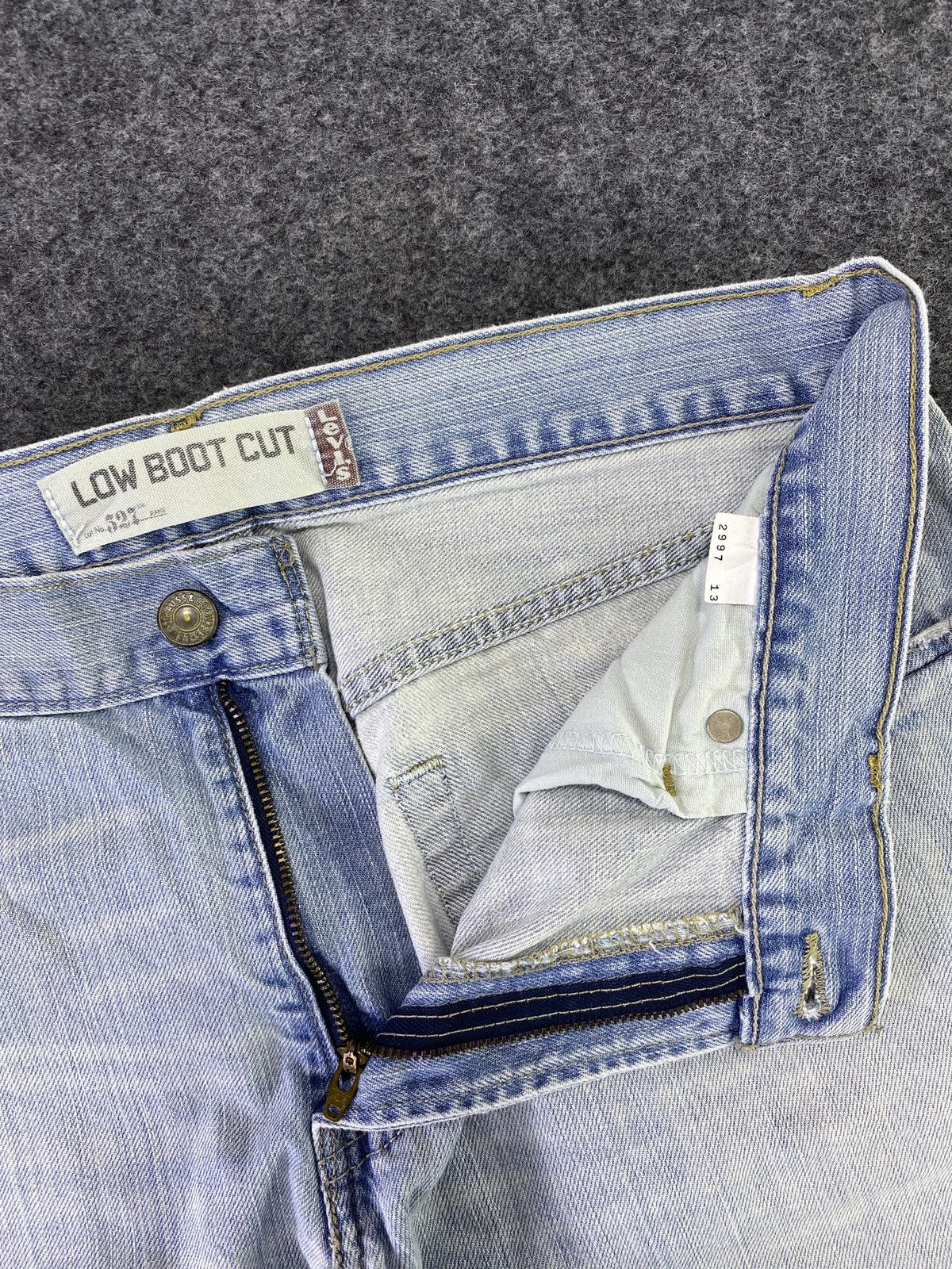 Levi's Vintage Levi's 527 Jeans Faded Blue Wash 32x30 - J773 Size US 32 / EU 48 - 3 Thumbnail