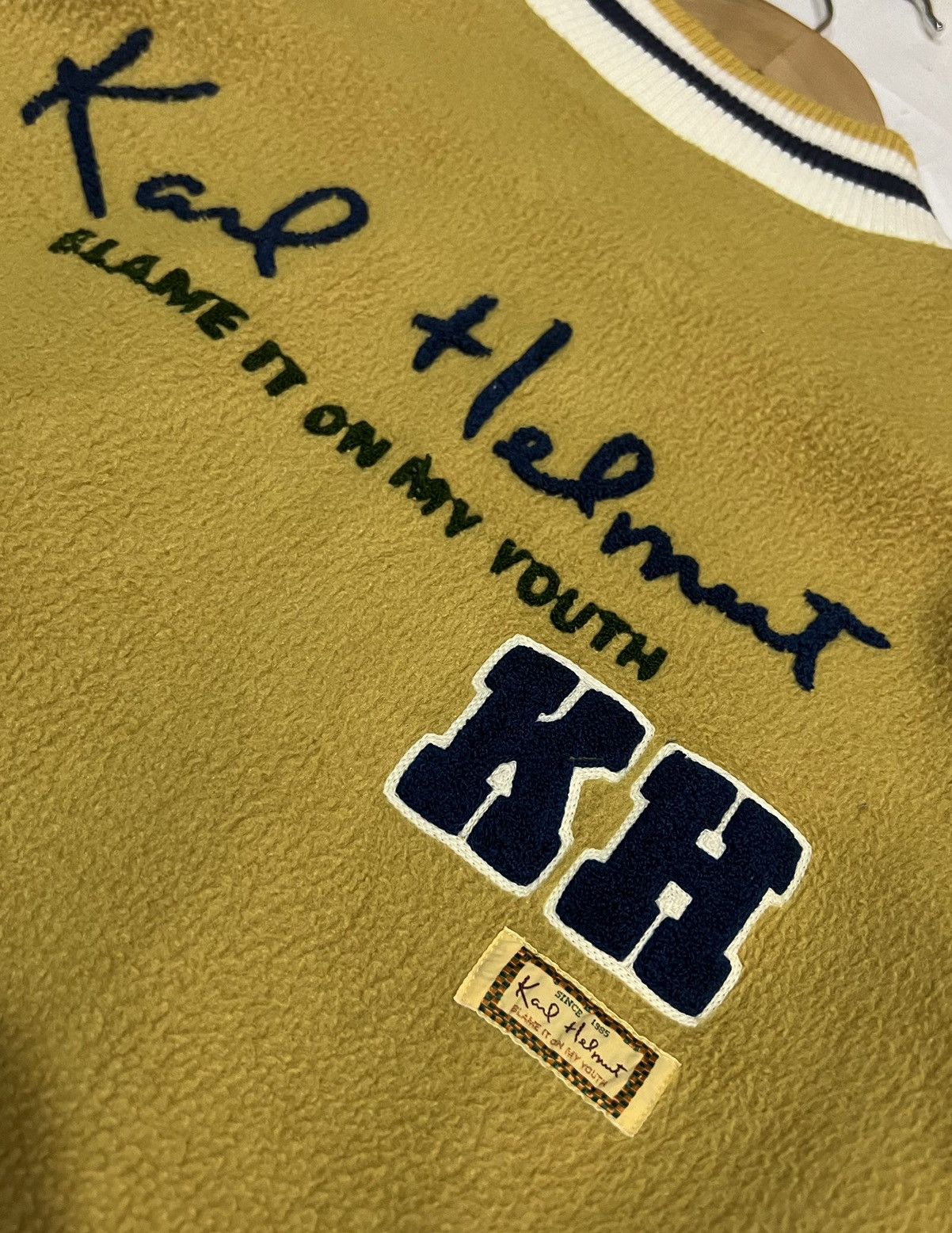 Karl Helmut VTG 90s KARL HELMUT SHERPA BIG EMBROIDERED SPELLOUT HALF ZIP Size US L / EU 52-54 / 3 - 12 Thumbnail