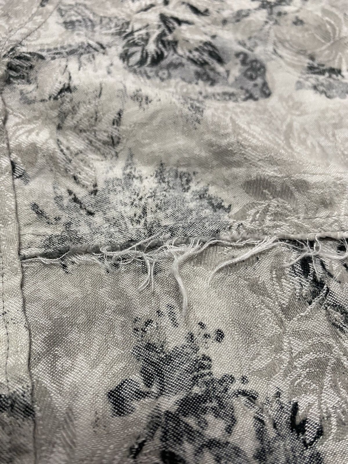 Obelisk 2000s EDGE RUPERT Tapestry rose POEM fringe hagi shirt Size US M / EU 48-50 / 2 - 5 Thumbnail