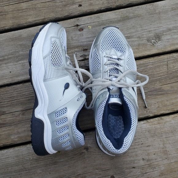 90s G Defy Gravity Defyer Sperm Logo Walking Trainers 7