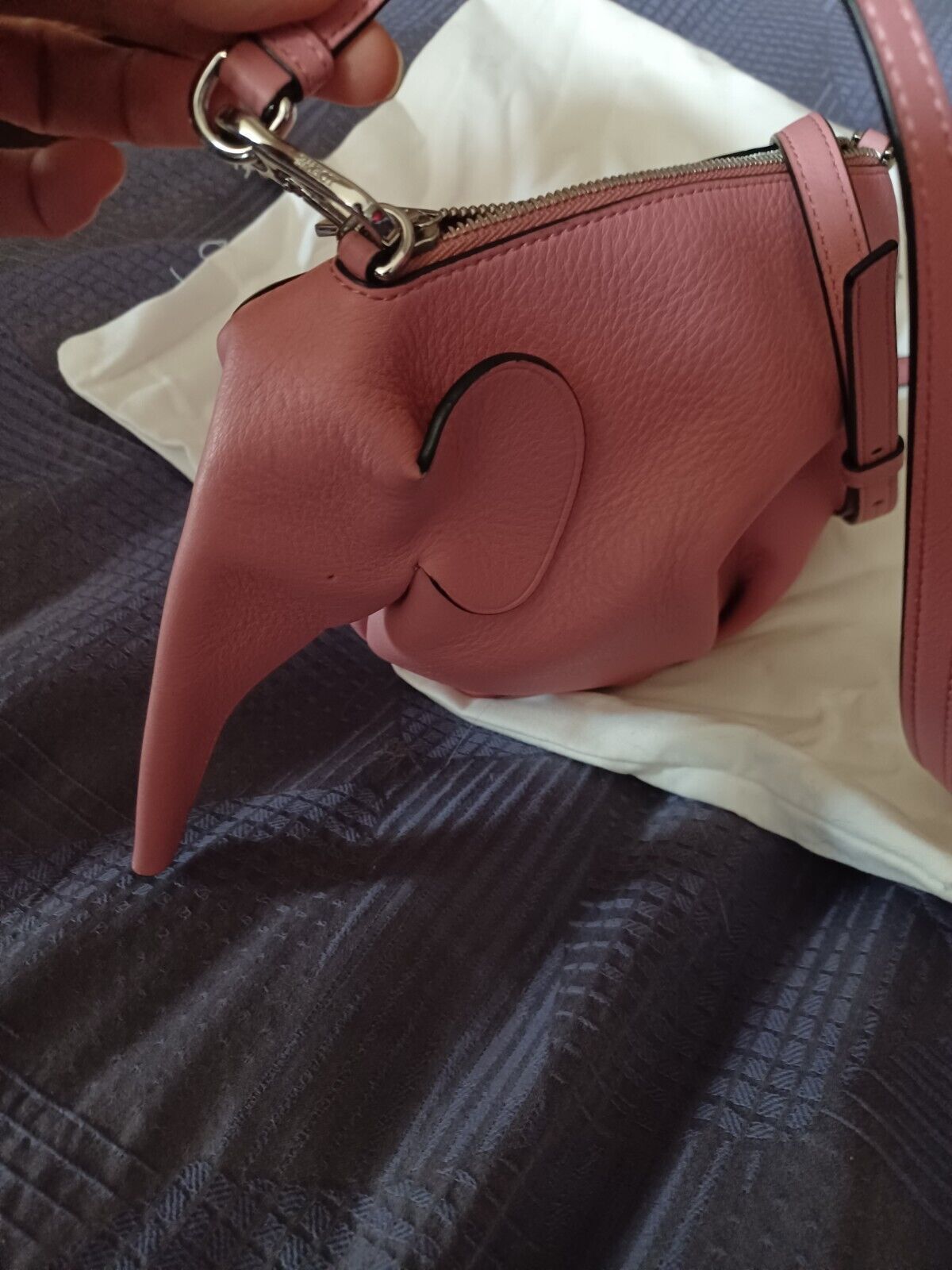 01am1eb0523 Crossbody in Pink