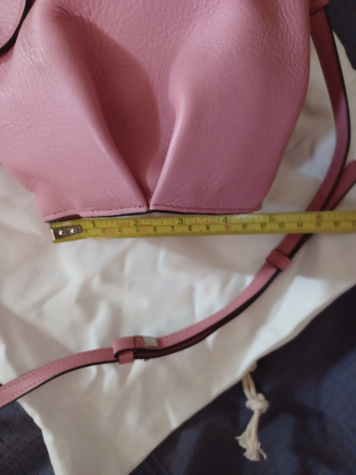 01am1eb0523 Crossbody in Pink
