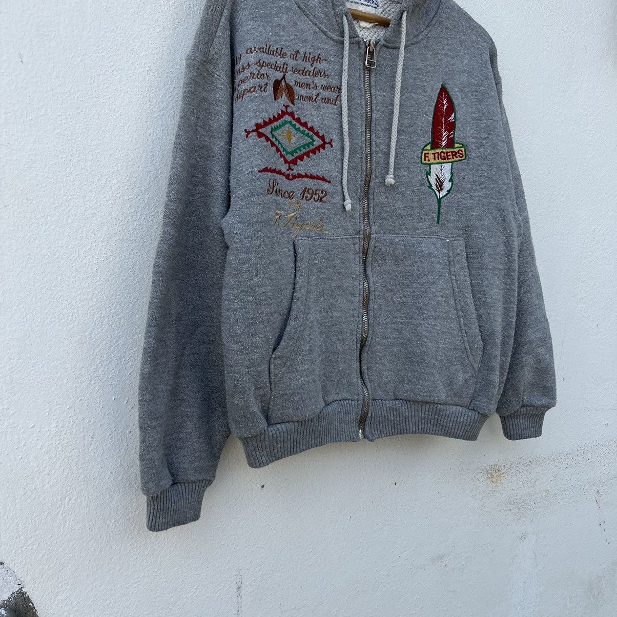 Japanese Brand VINTAGE FLYING TIGERS BIG LOGO ZIPPER JACKET Size US M / EU 48-50 / 2 - 4 Thumbnail