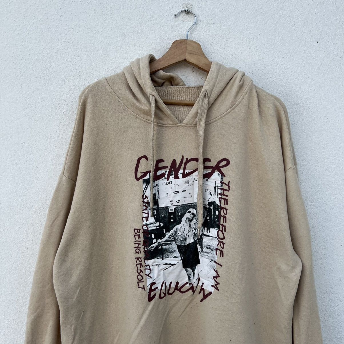 Japanese Brand RARE GENDER HOODIE BIG LOGO Size US M / EU 48-50 / 2 - 3 Thumbnail