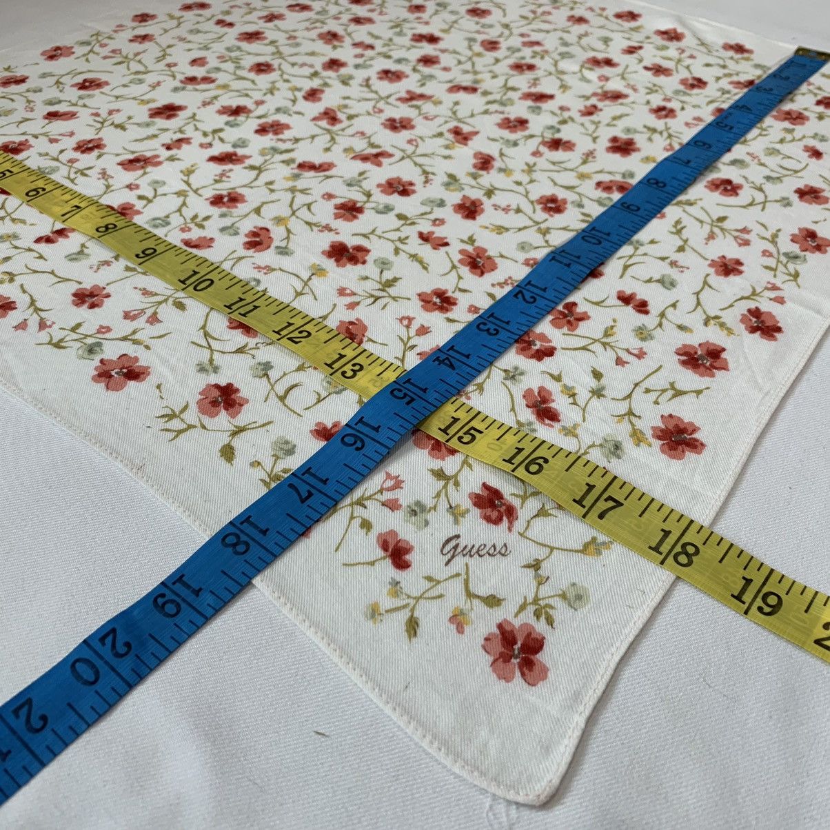 Guess GUESS BANDANA HANDKERCHIEF VINTAGE DESIGN CLASSIC DRESS Size ONE SIZE - 5 Thumbnail