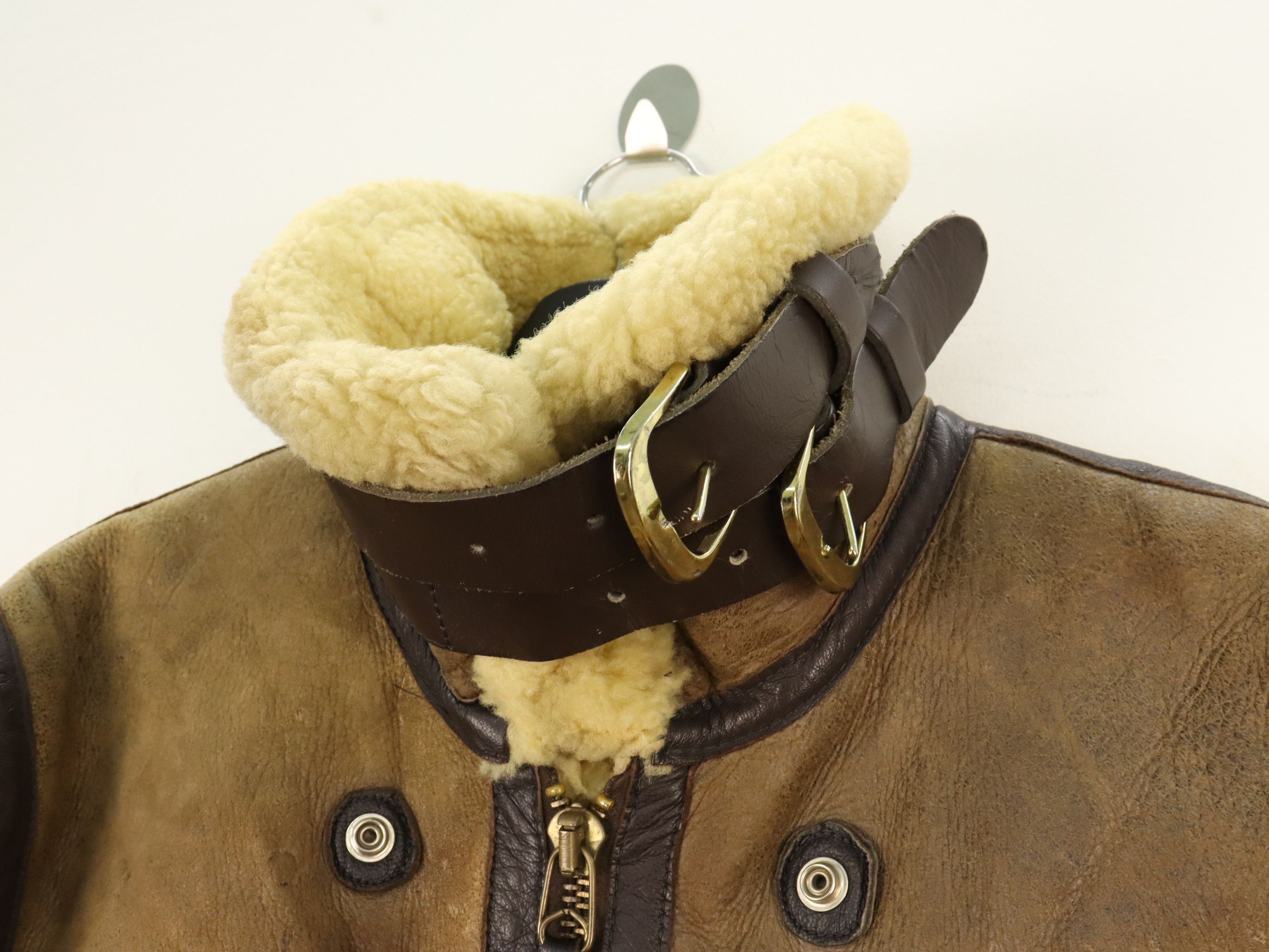 Golden Bear Vtg. Golden Bear B-3 Sheepskin Aviator Bomber Flight Jacket Size US M / EU 48-50 / 2 - 10 Thumbnail