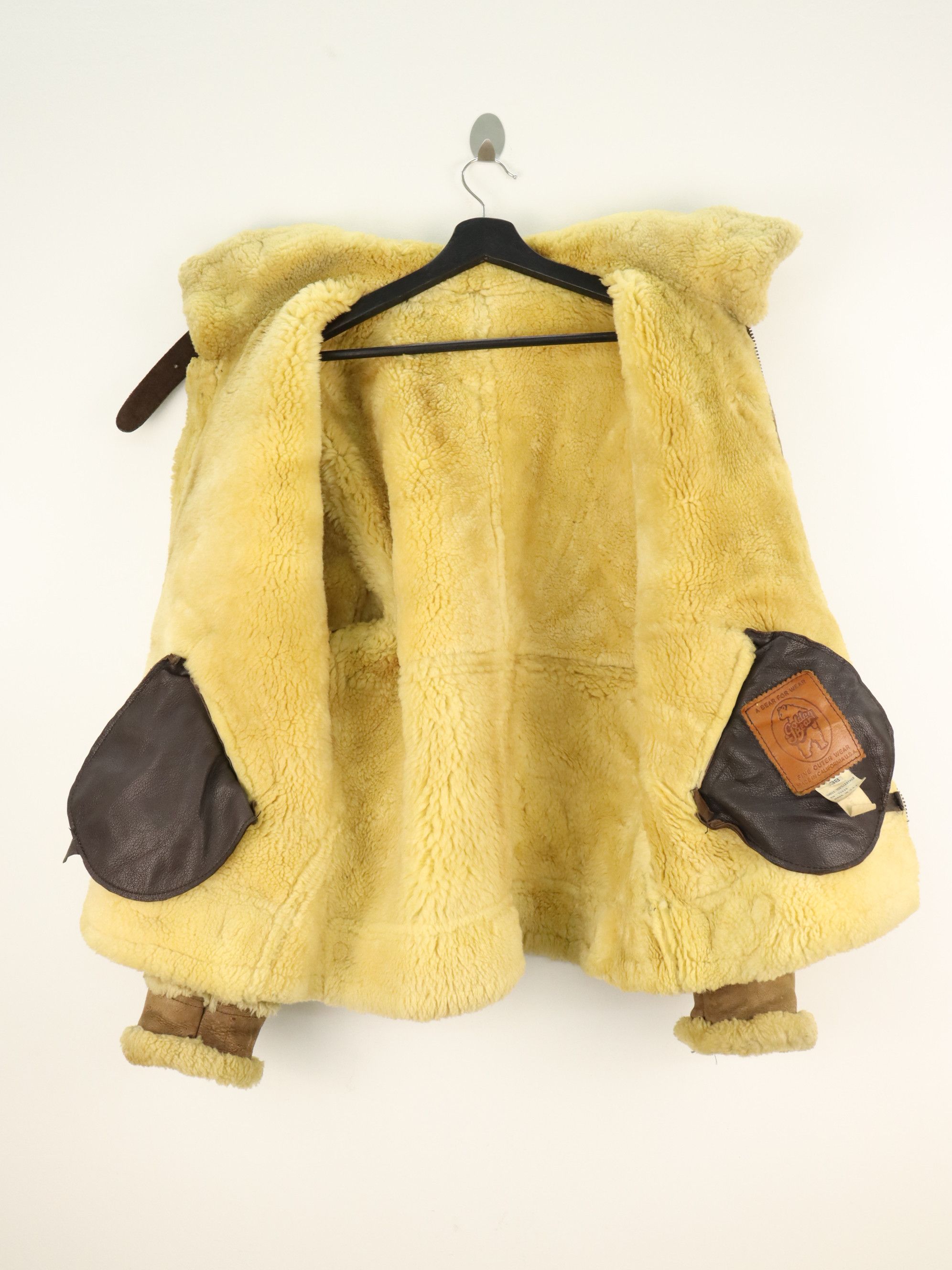 Golden Bear Vtg. Golden Bear B-3 Sheepskin Aviator Bomber Flight Jacket Size US M / EU 48-50 / 2 - 5 Thumbnail