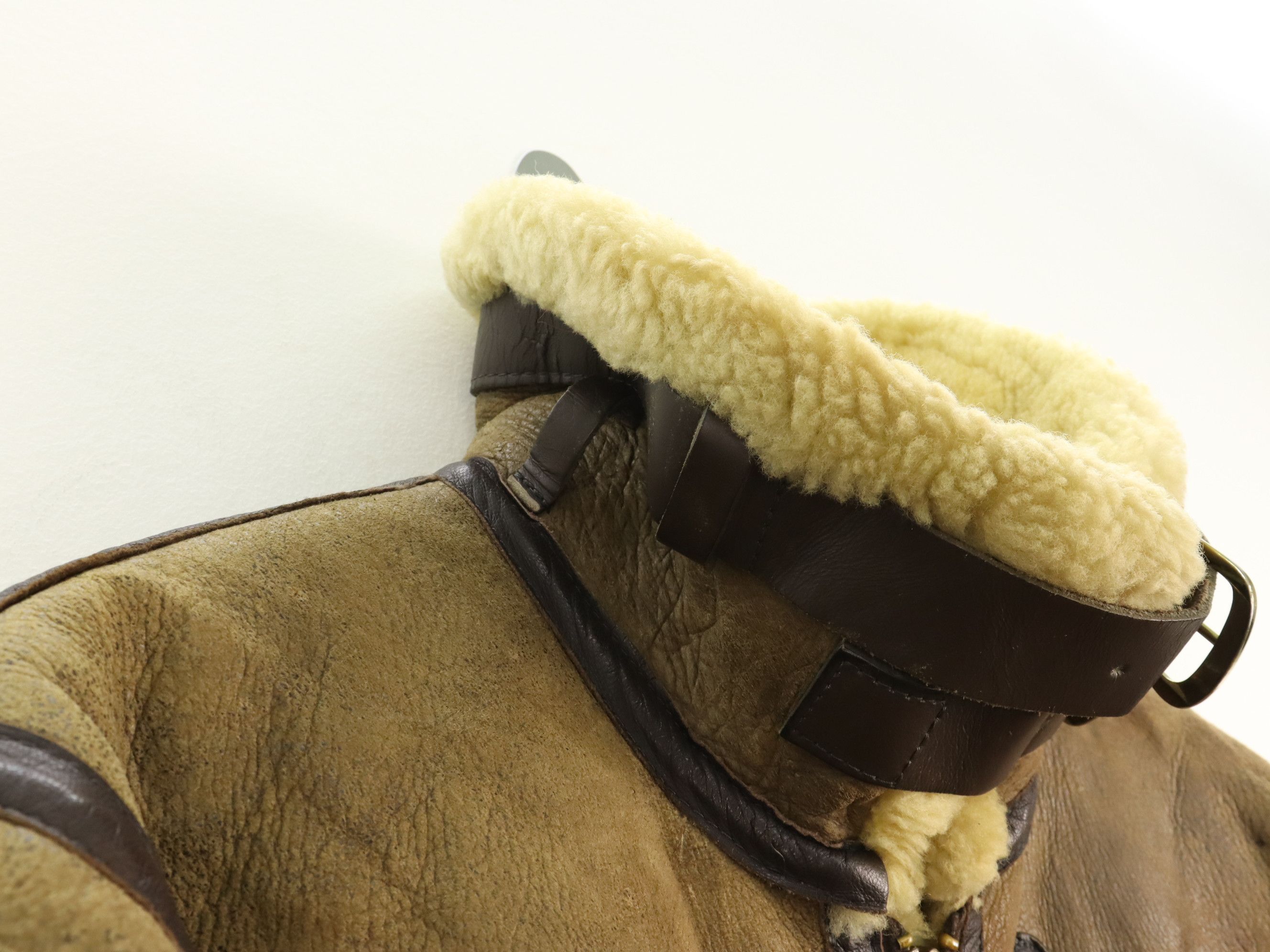 Golden Bear Vtg. Golden Bear B-3 Sheepskin Aviator Bomber Flight Jacket Size US M / EU 48-50 / 2 - 14 Thumbnail