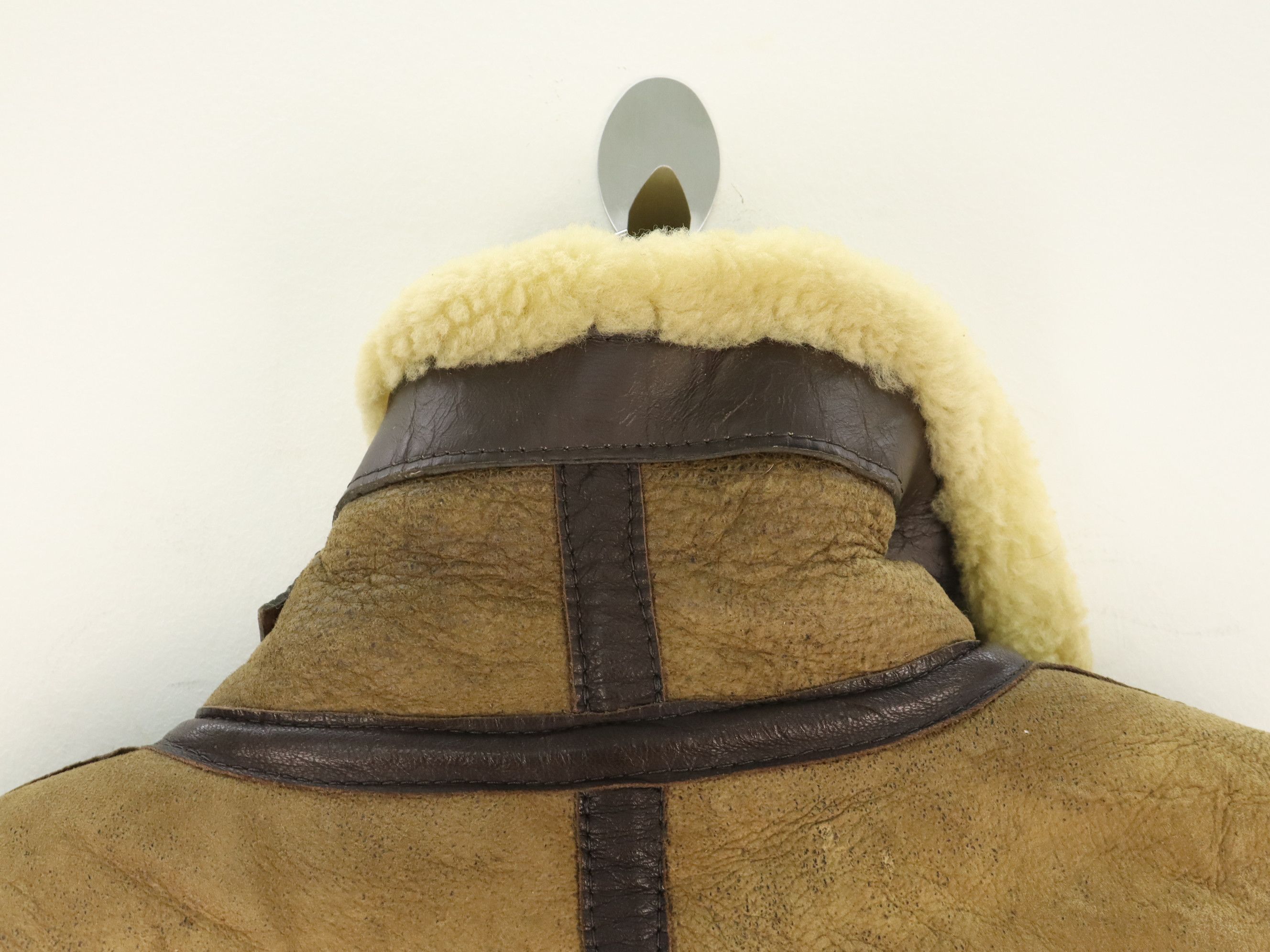 Golden Bear Vtg. Golden Bear B-3 Sheepskin Aviator Bomber Flight Jacket Size US M / EU 48-50 / 2 - 13 Thumbnail