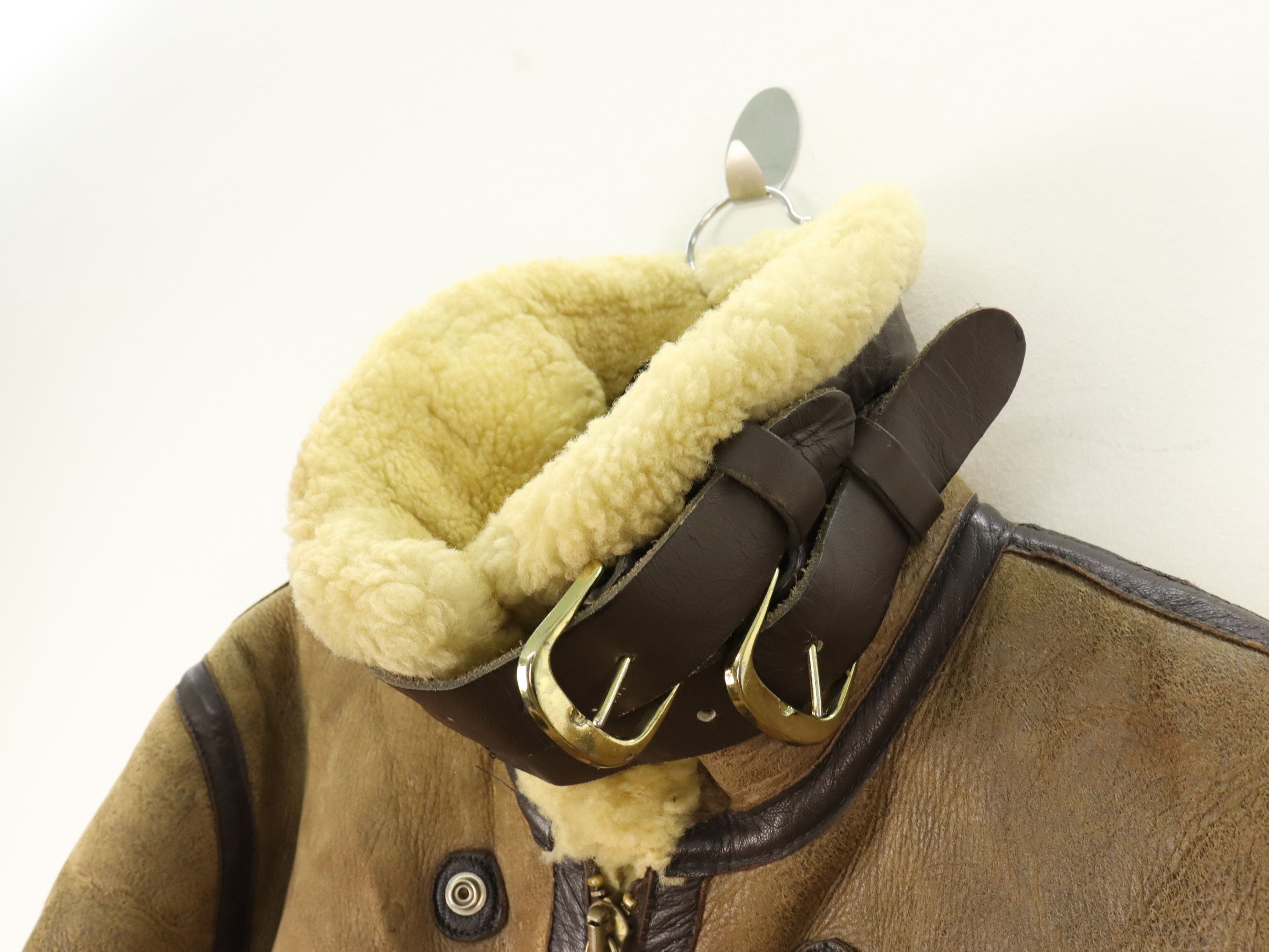 Golden Bear Vtg. Golden Bear B-3 Sheepskin Aviator Bomber Flight Jacket Size US M / EU 48-50 / 2 - 11 Thumbnail