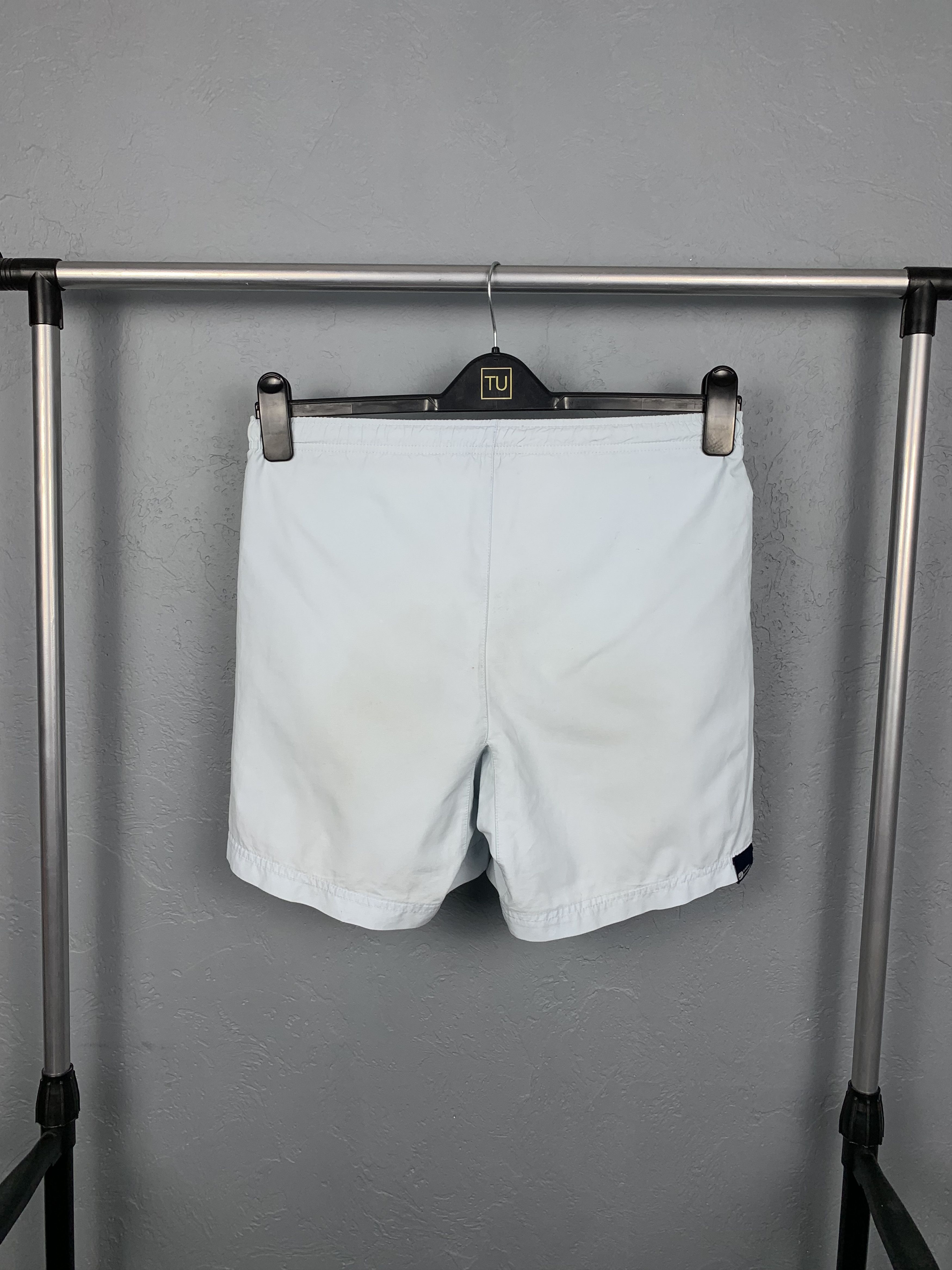 Nike Vintage Nike Mens Nylon Shorts Y2K Size US 30 / EU 46 - 7 Thumbnail