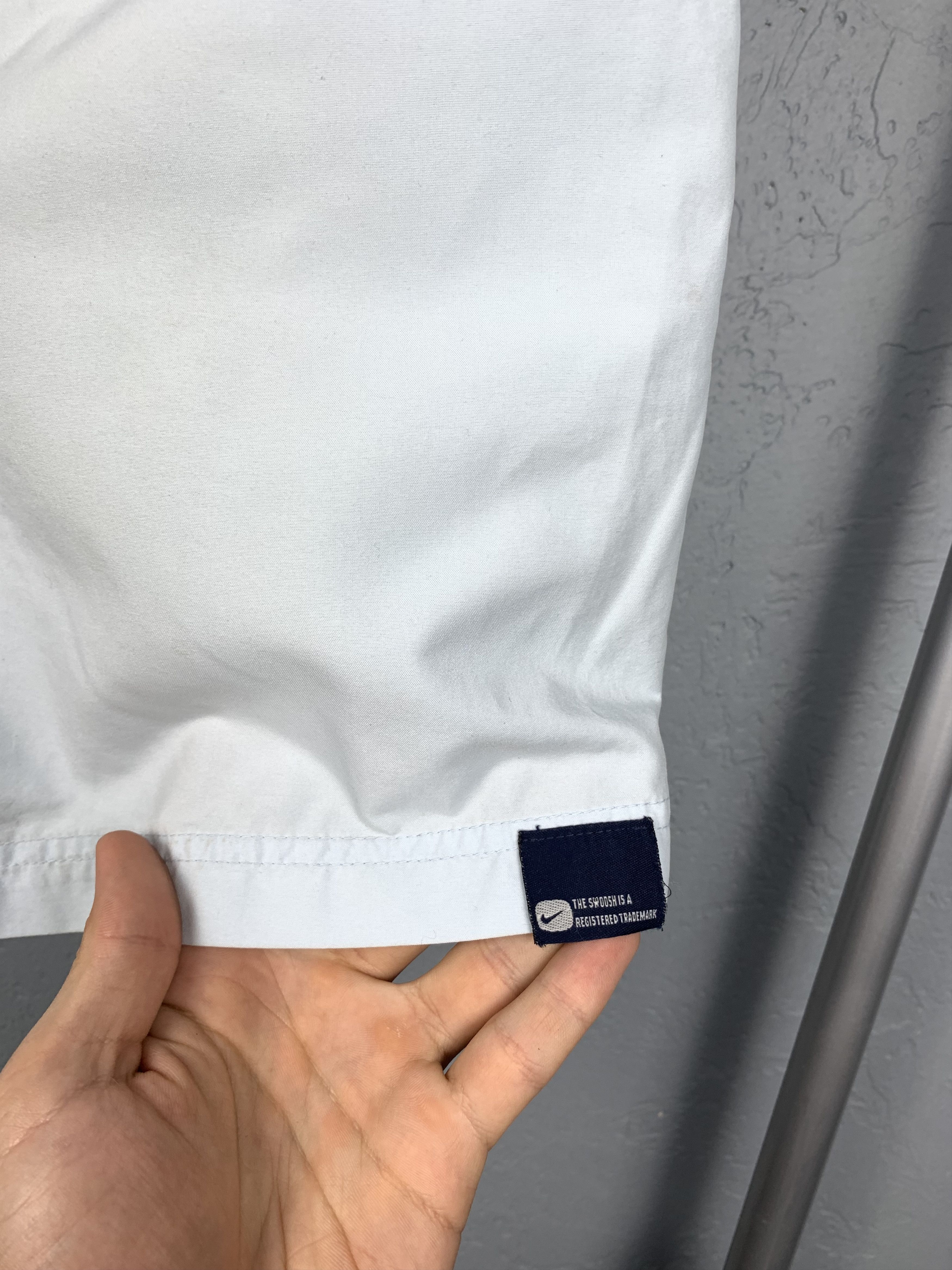 Nike Vintage Nike Mens Nylon Shorts Y2K Size US 30 / EU 46 - 8 Thumbnail