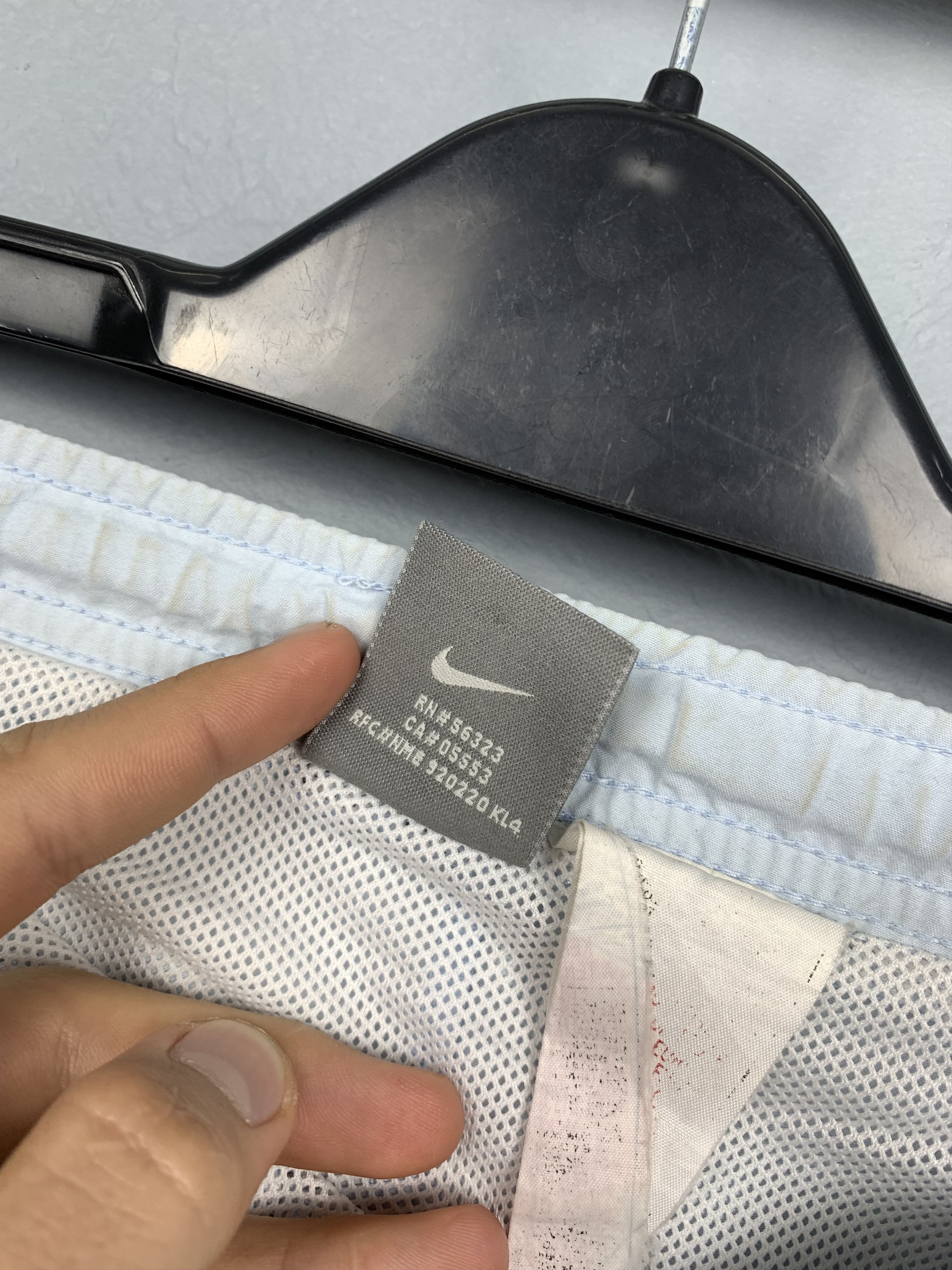Nike Vintage Nike Mens Nylon Shorts Y2K Size US 30 / EU 46 - 6 Thumbnail