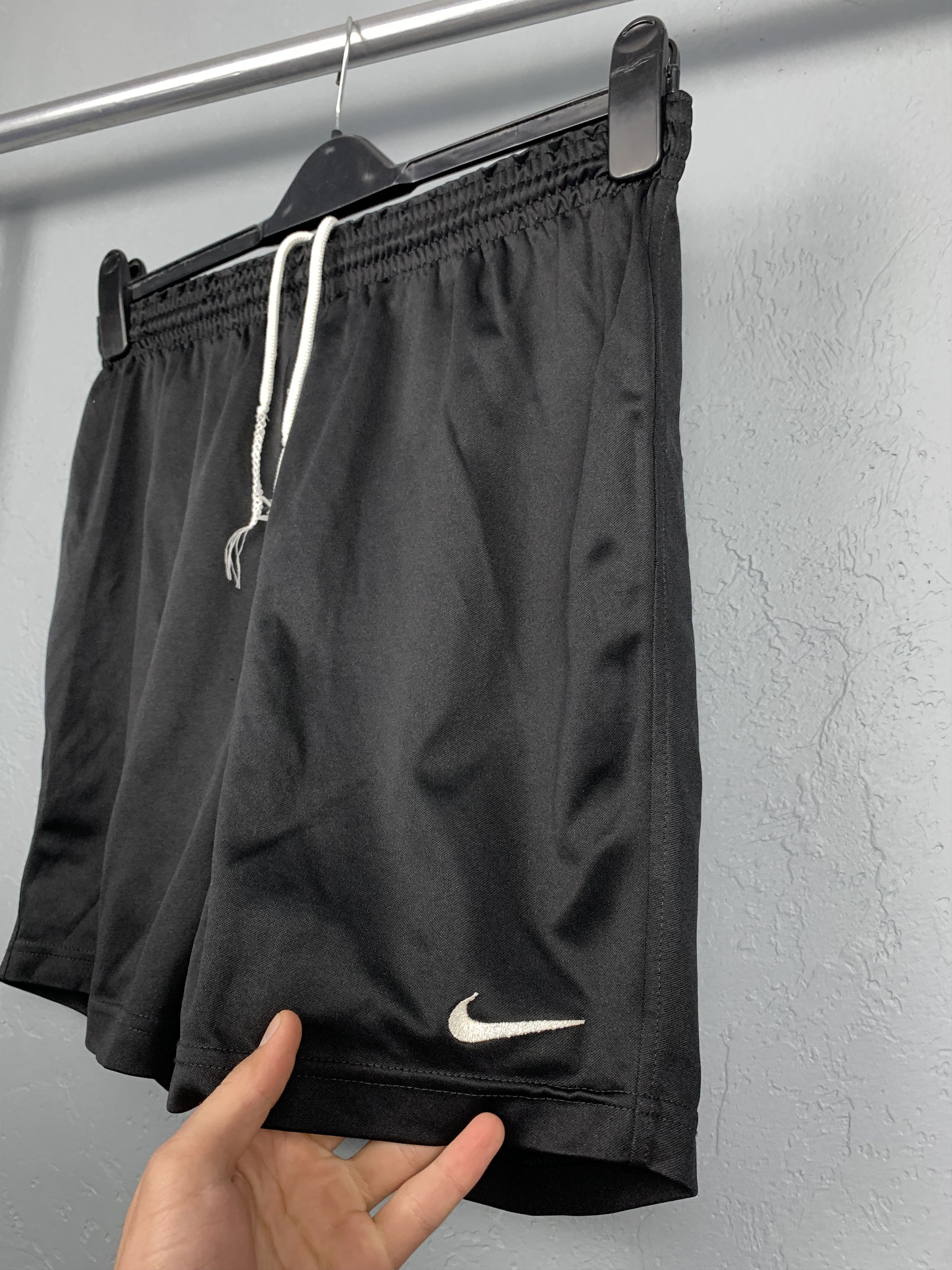 Nike Vintage Nike Mens Shorts Dri Fit Y2K Size US 34 / EU 50 - 2 Thumbnail