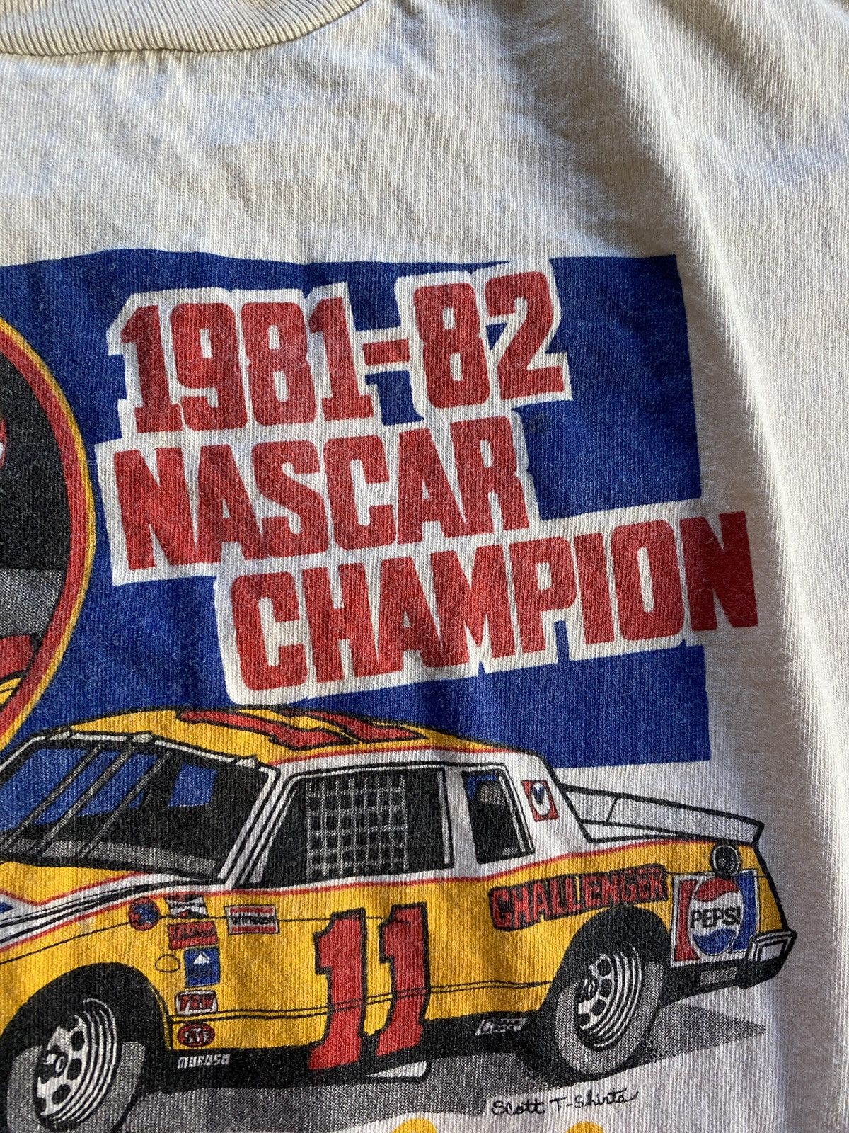 NASCAR × Vintage Vintage 80’s Darrell Waltrip NASCAR Champ Single Stitch Tee Size US S / EU 44-46 / 1 - 4 Thumbnail
