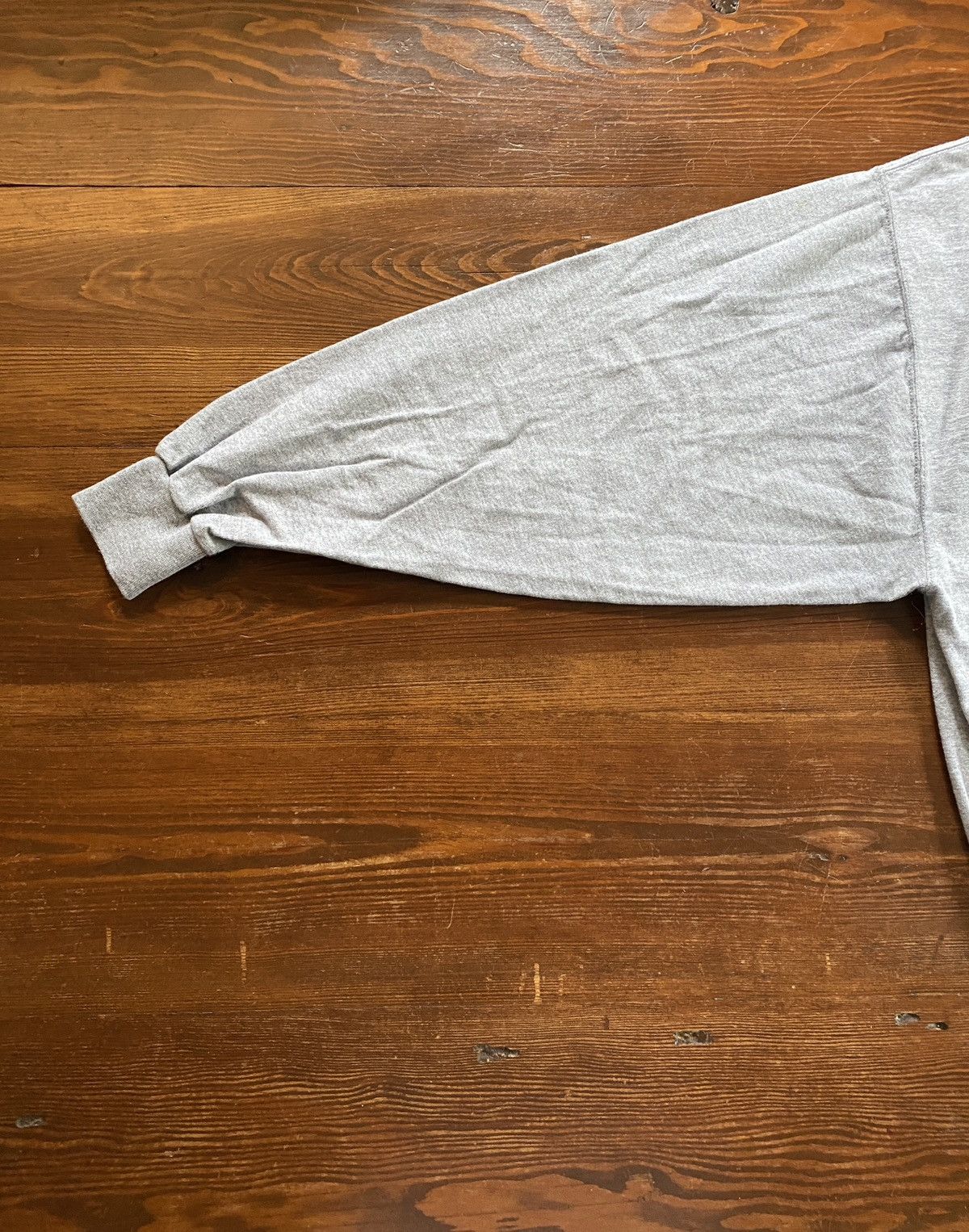 Russell Athletic Vintage 90’s Russell Athletic Spell Out Long Sleeve Tee Size US XL / EU 56 / 4 - 10 Thumbnail