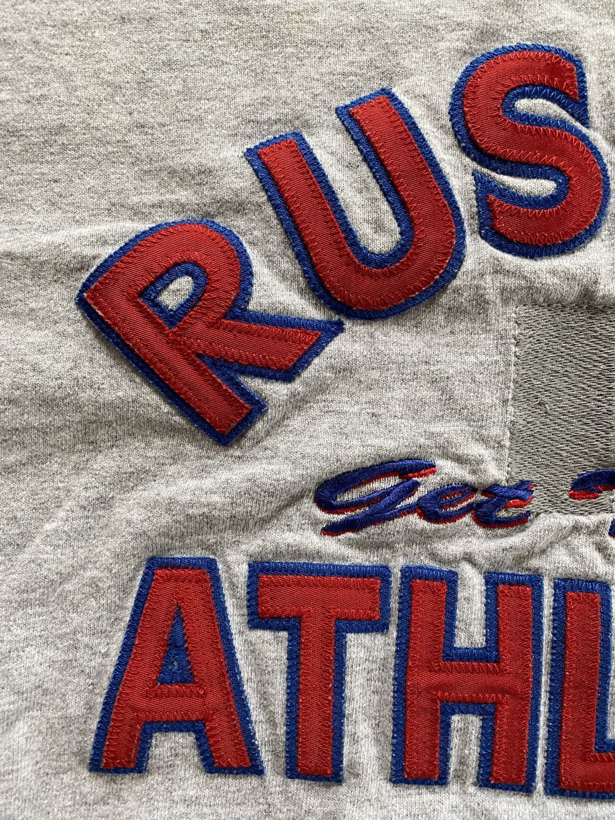 Russell Athletic Vintage 90’s Russell Athletic Spell Out Long Sleeve Tee Size US XL / EU 56 / 4 - 3 Thumbnail