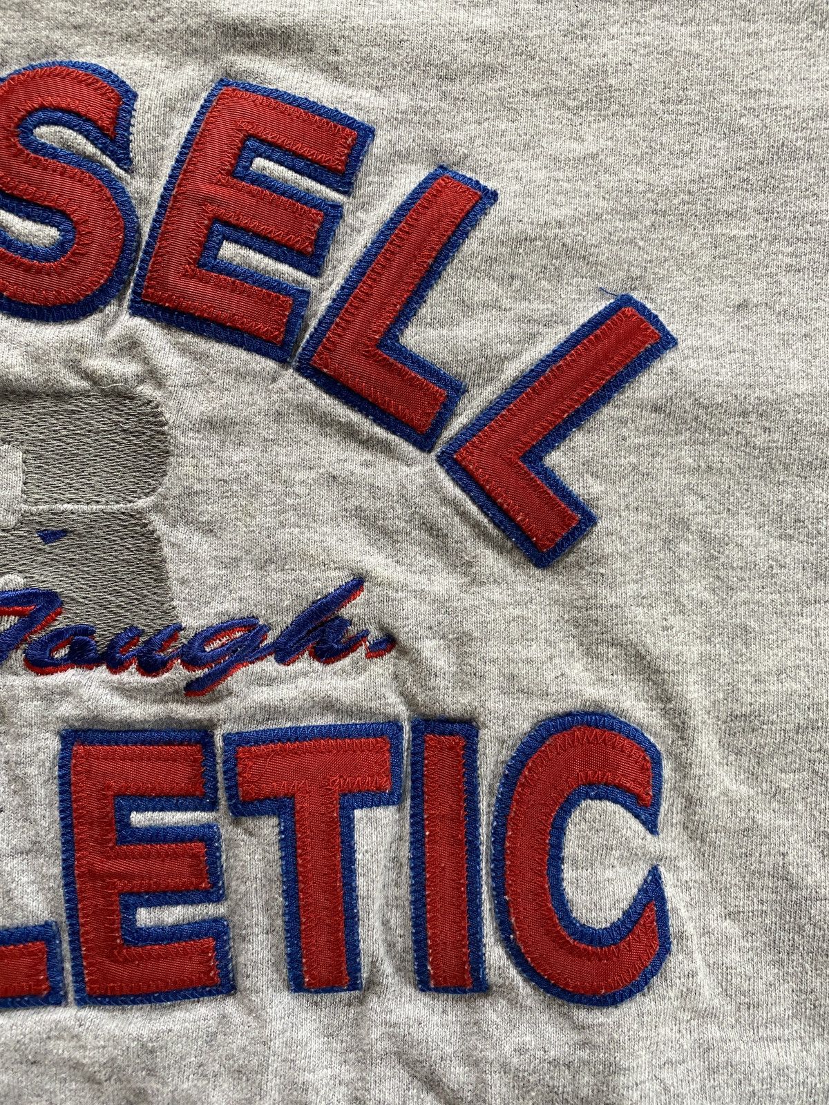 Russell Athletic Vintage 90’s Russell Athletic Spell Out Long Sleeve Tee Size US XL / EU 56 / 4 - 5 Thumbnail