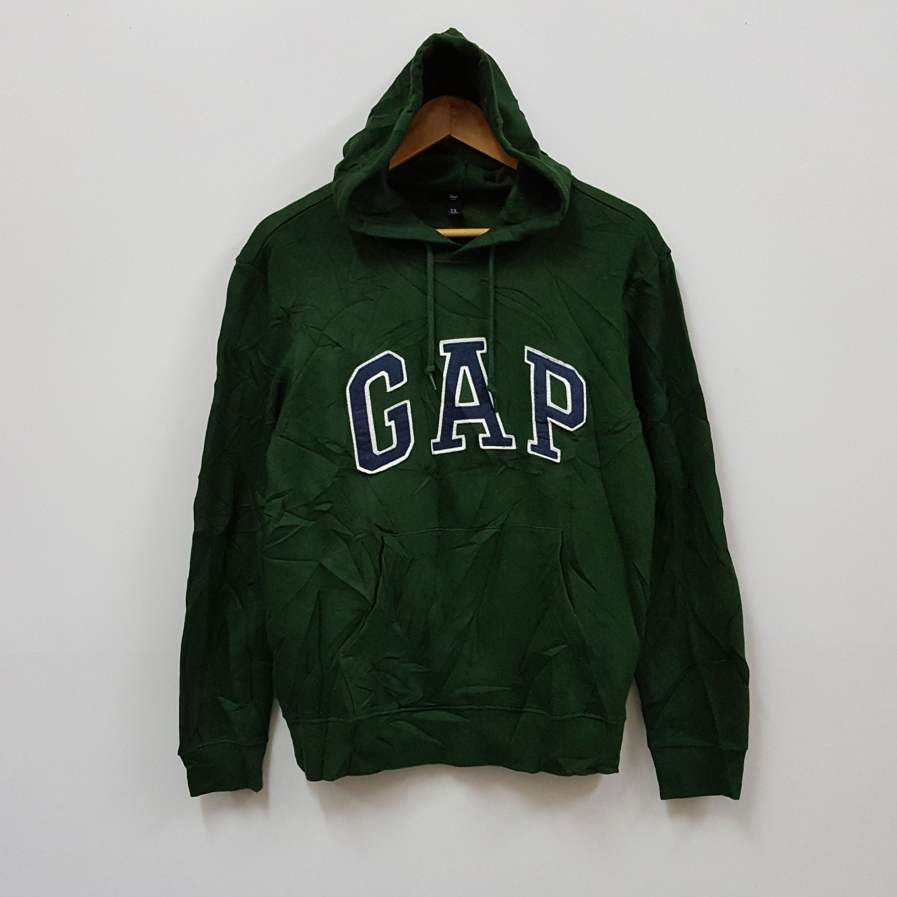 Vintage GAP Streetwear Style big logo design hoodies