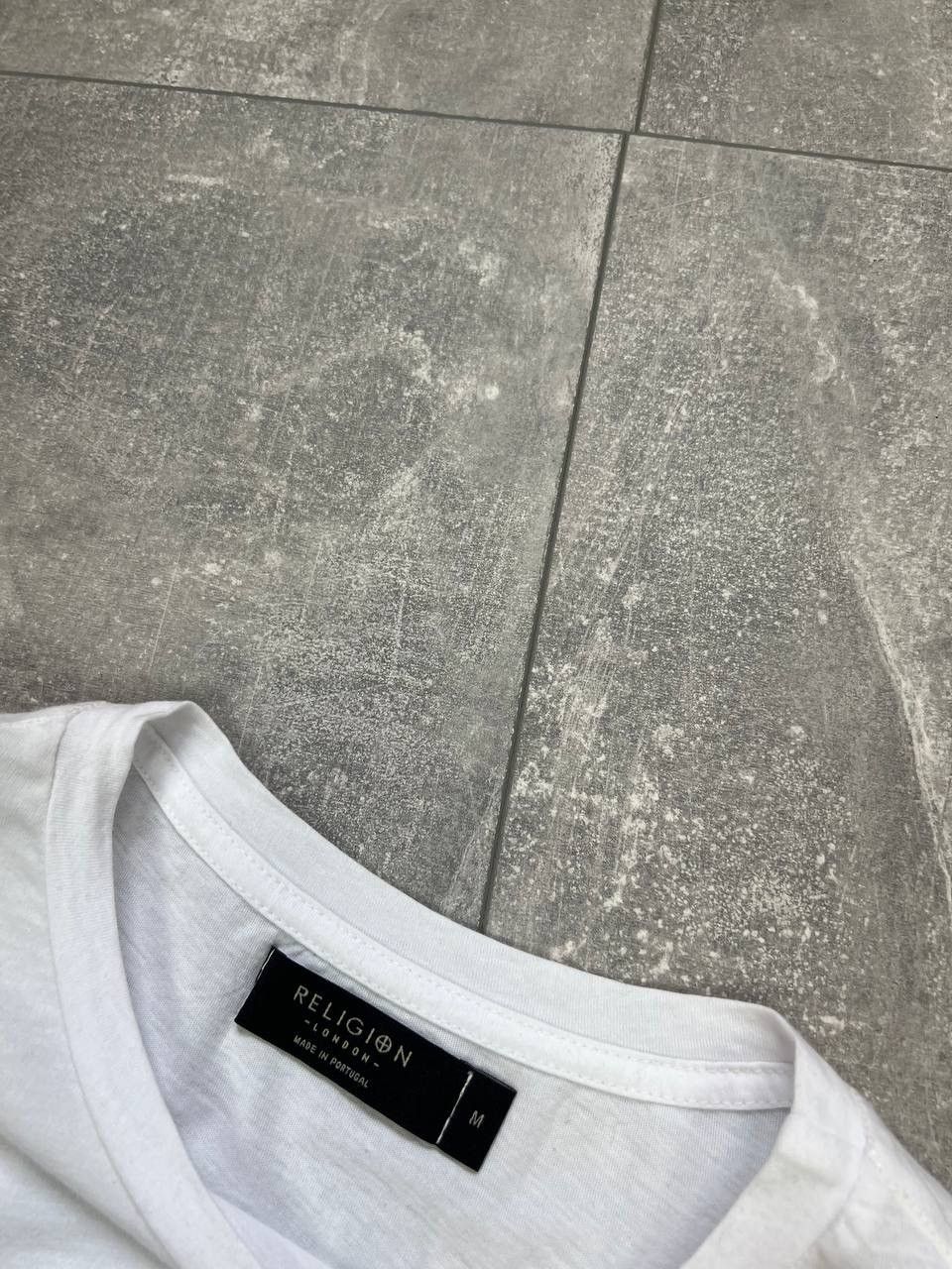 Other Men’s religion tee Size US M / EU 48-50 / 2 - 4 Thumbnail
