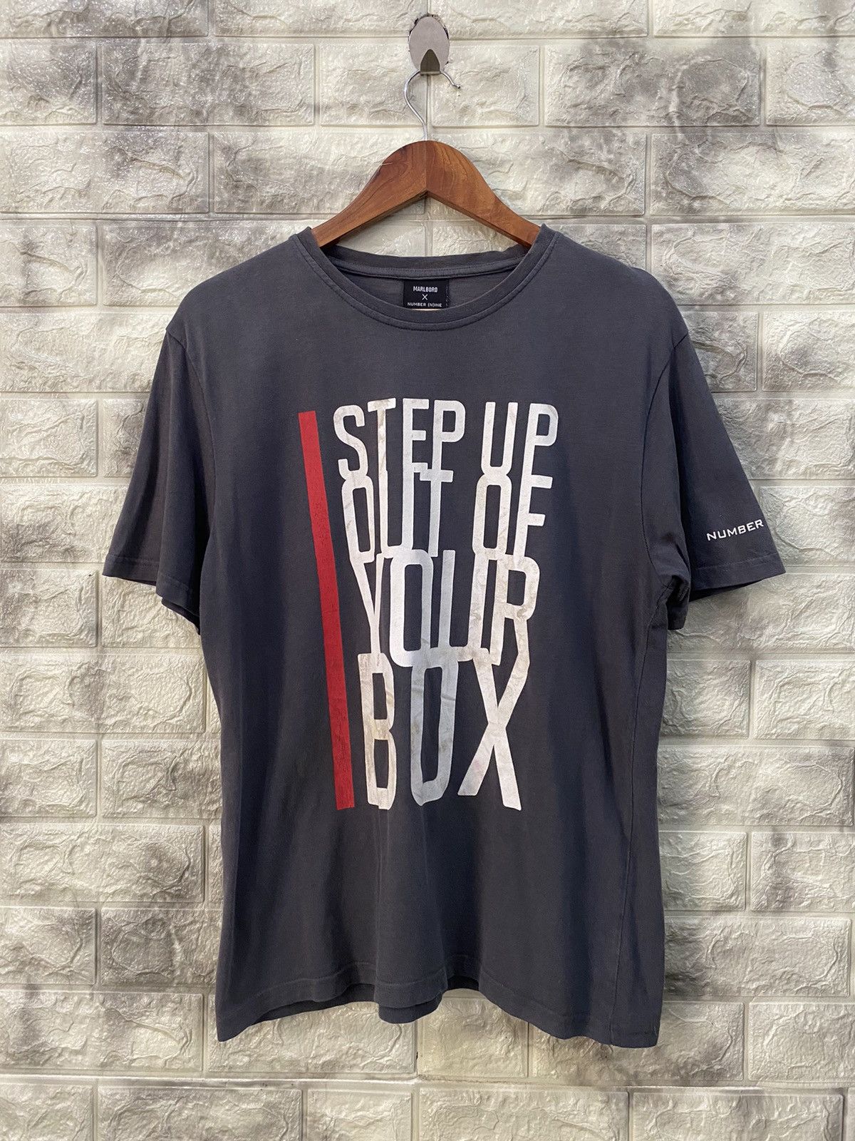Number (N)ine Vintage Marlboro x Number (N)ine T-Shirt Size US M / EU 48-50 / 2 - 1 Thumbnail