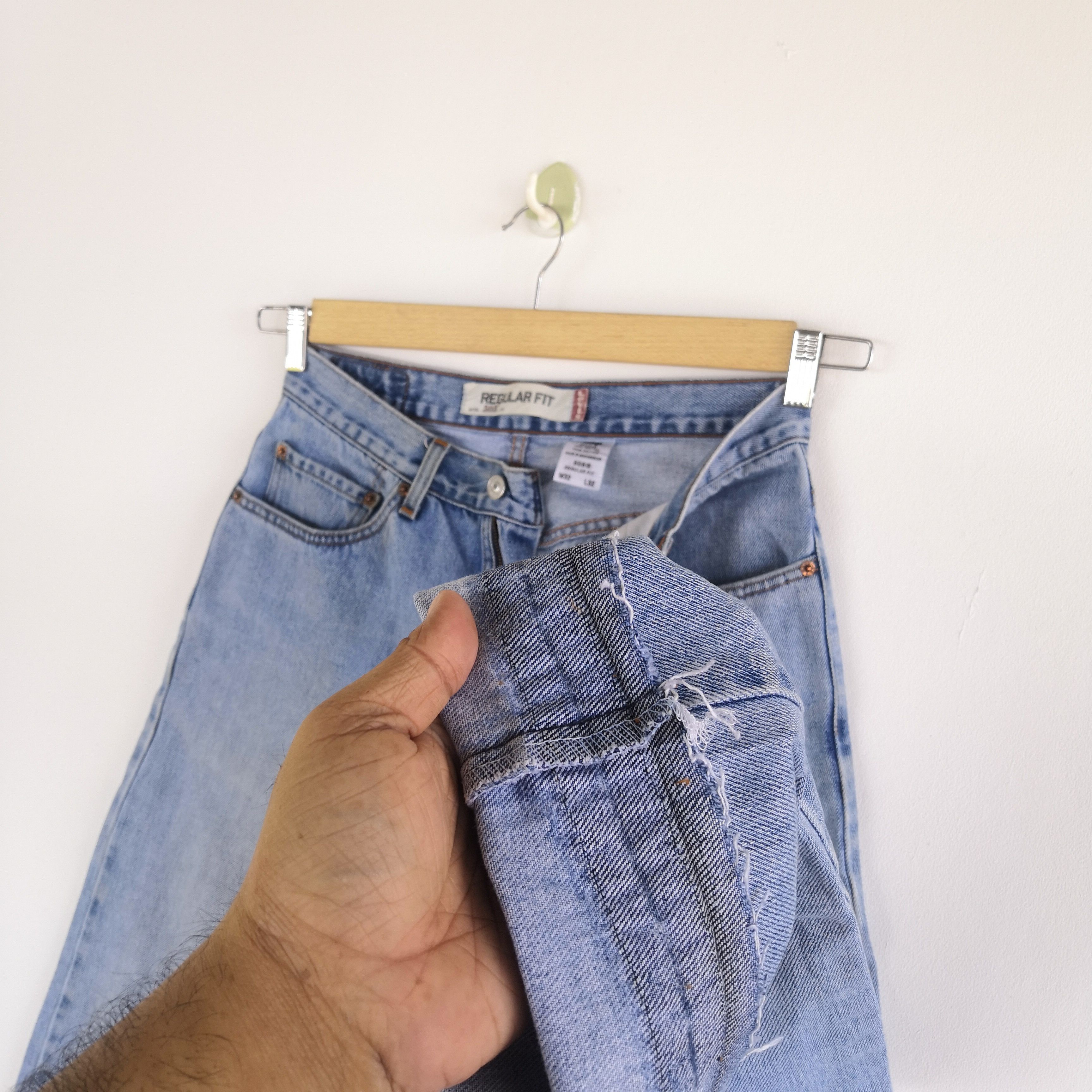 Levi's Vintage Levis 505 Released Hem Jeans Levi's Light Wash Denim Size US 30 / EU 46 - 8 Thumbnail