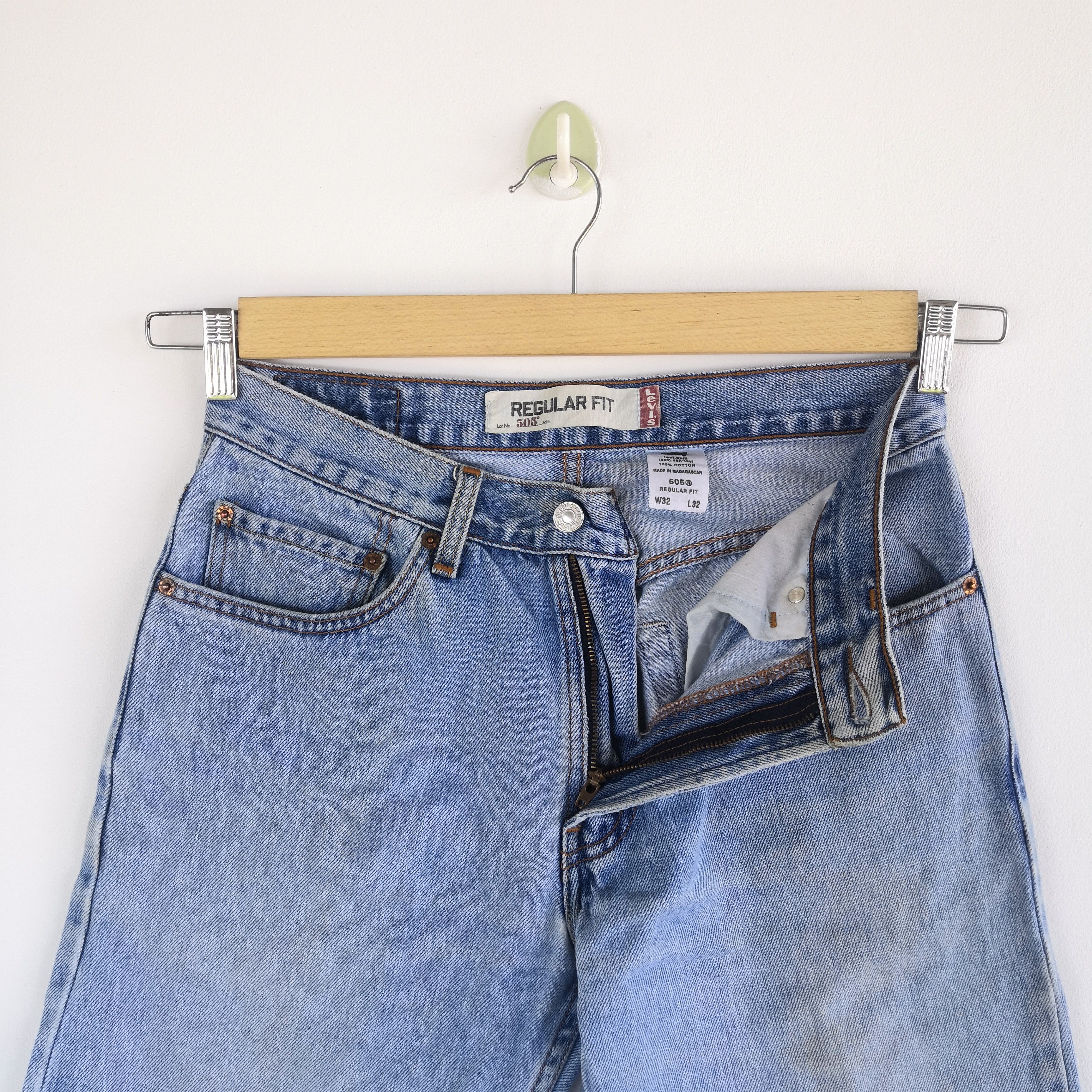 Levi's Vintage Levis 505 Released Hem Jeans Levi's Light Wash Denim Size US 30 / EU 46 - 10 Thumbnail