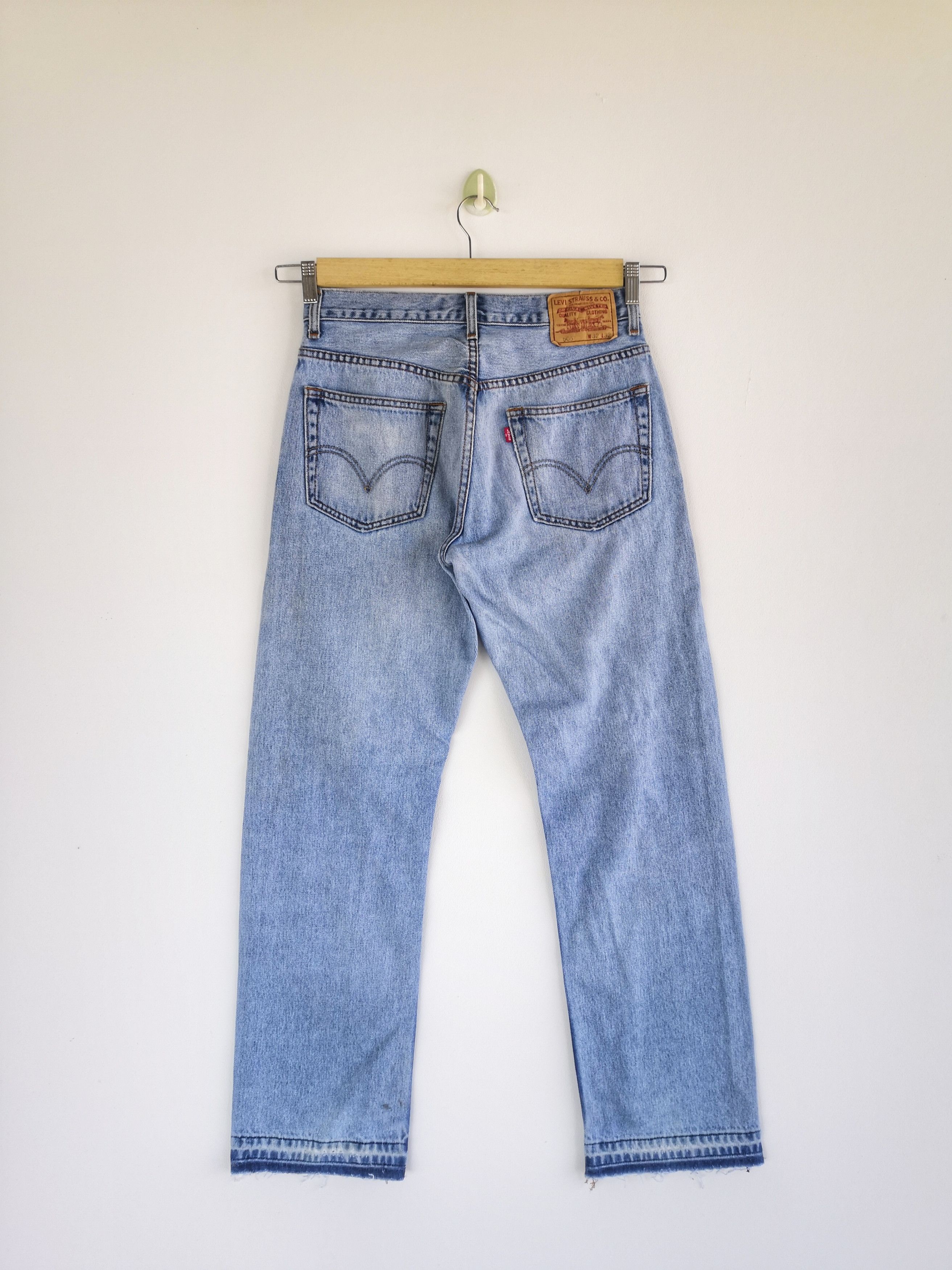 Levi's Vintage Levis 505 Released Hem Jeans Levi's Light Wash Denim Size US 30 / EU 46 - 2 Thumbnail