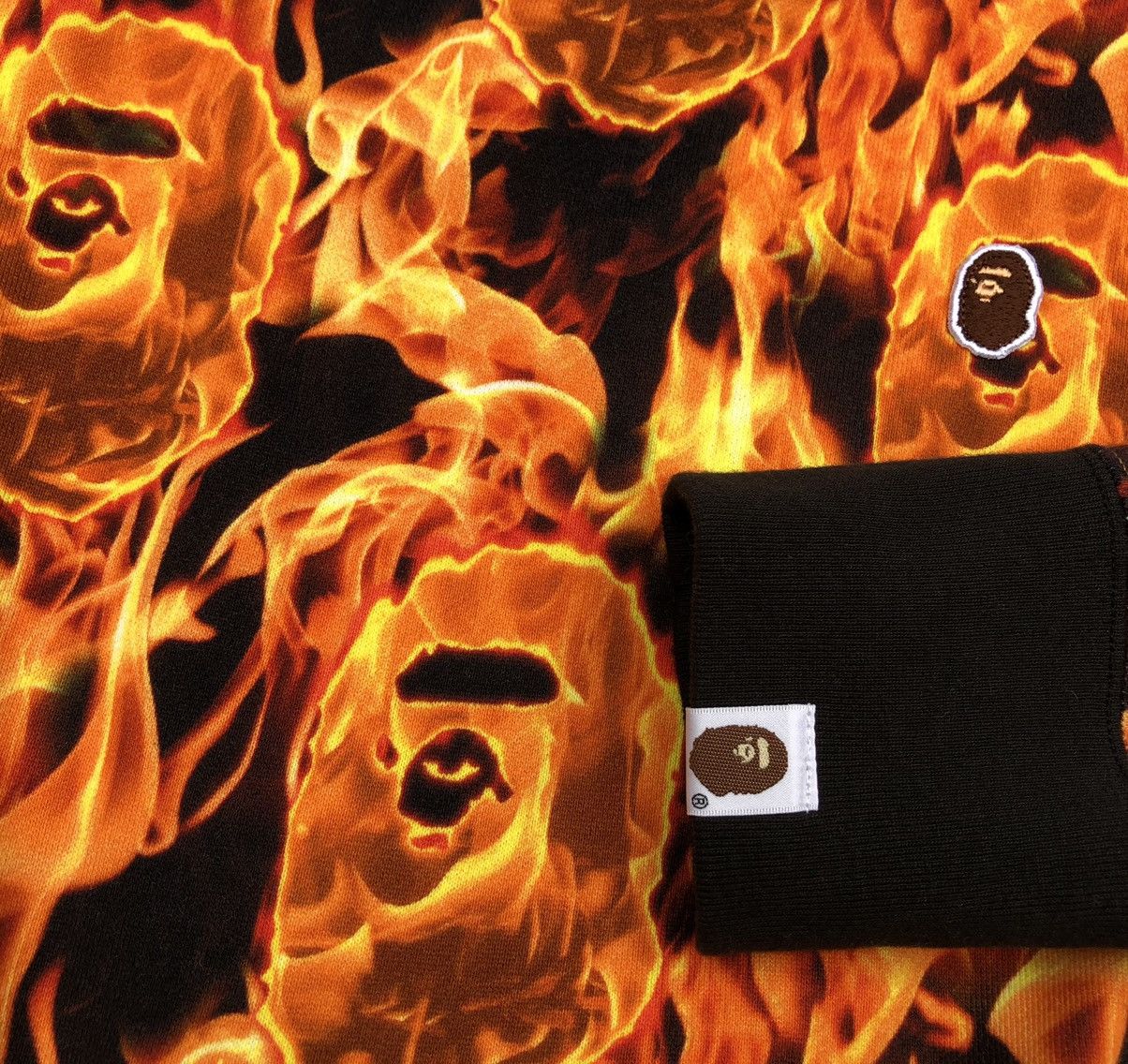 Bape A Bathing Ape Pirate Store Mens Bape Flame Panel Sweatshirt Size US M / EU 48-50 / 2 - 5 Thumbnail