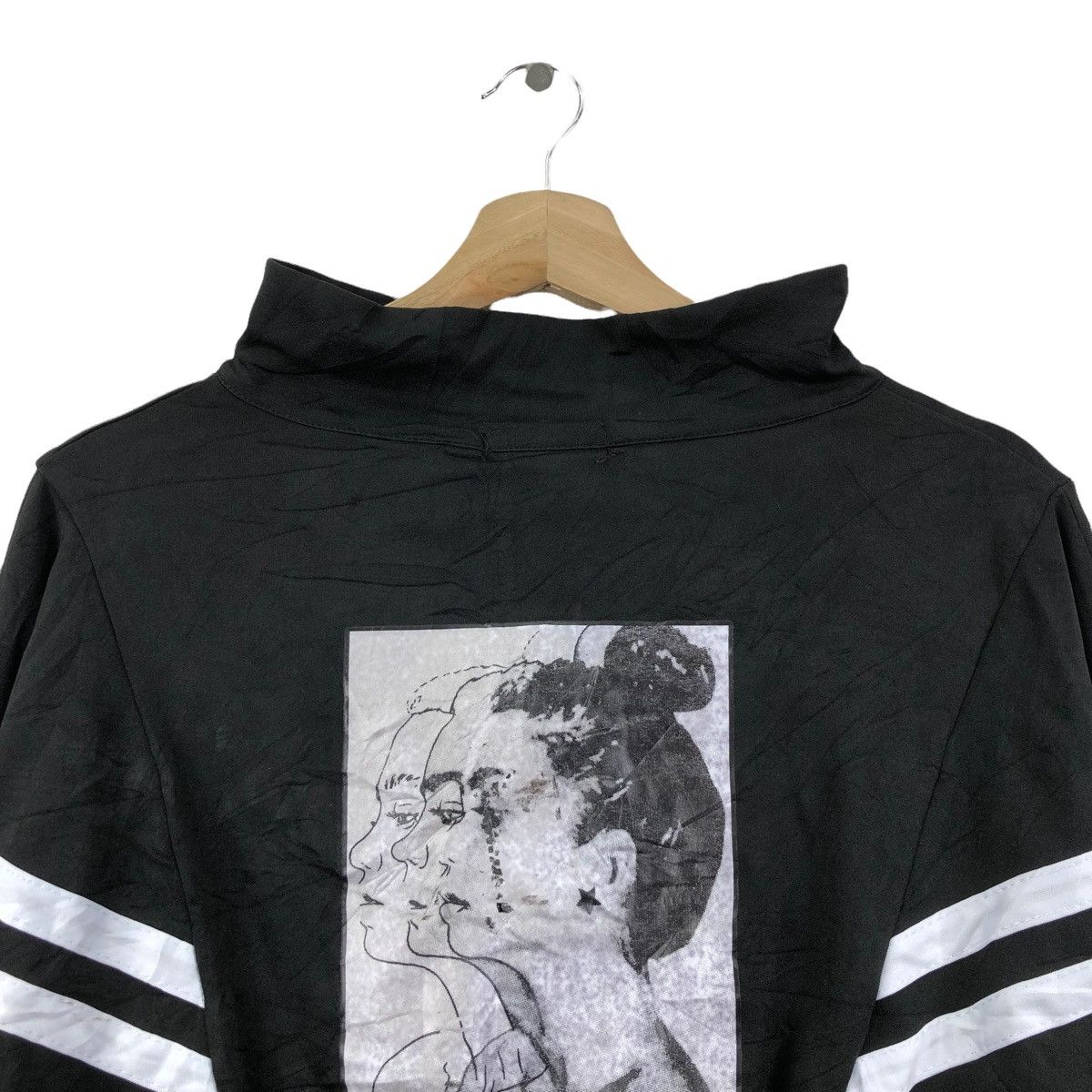 Vtg POP ART PHOTOGRAPHY Happy Life Cropped Top Sweater